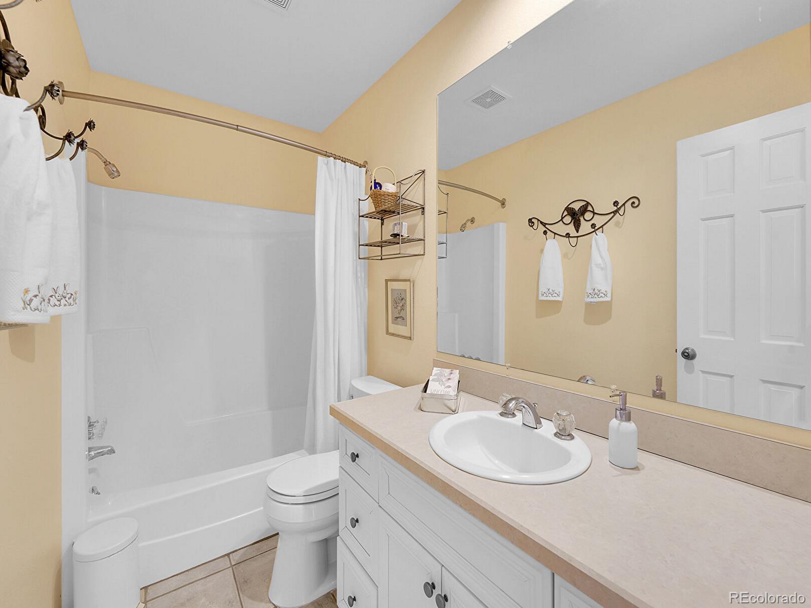 MLS Image #14 for 7162 s fillmore circle,centennial, Colorado