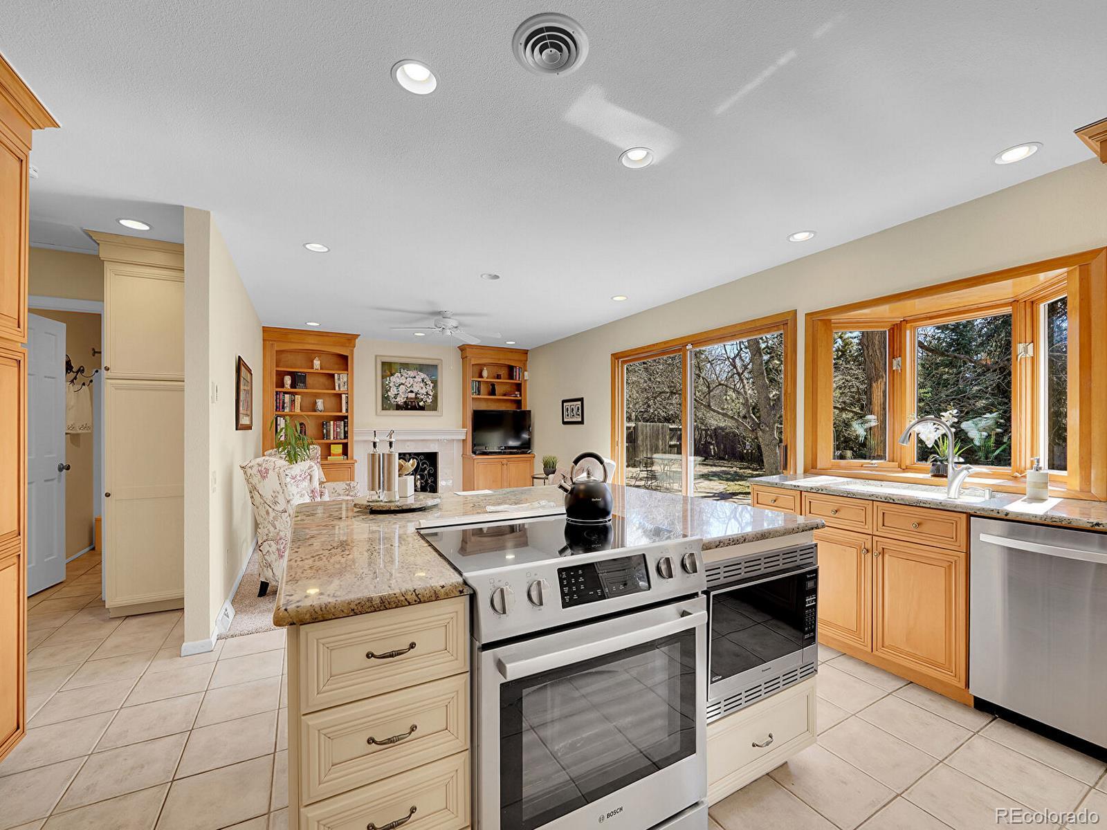 MLS Image #2 for 7162 s fillmore circle,centennial, Colorado