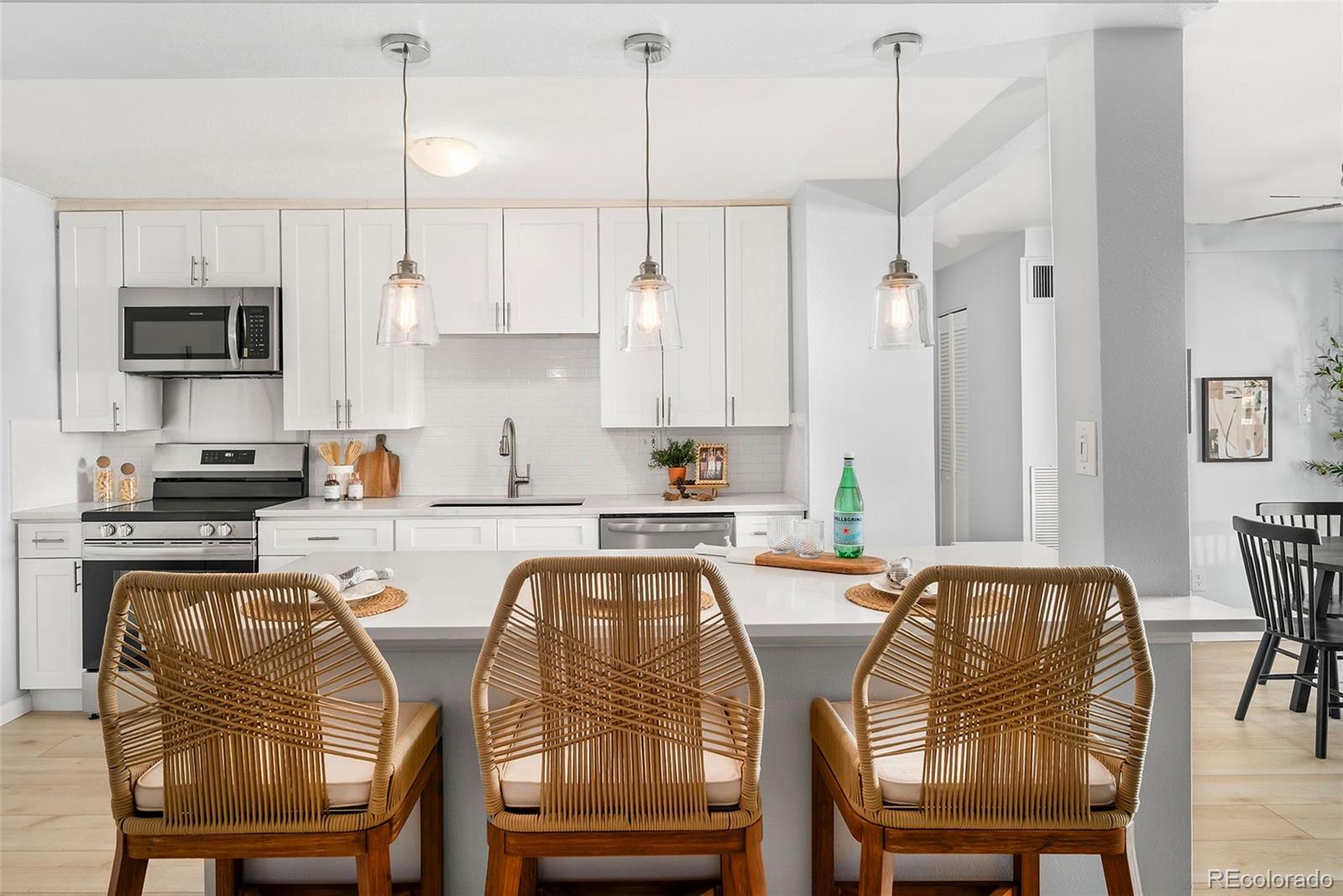 MLS Image #10 for 2  adams street,denver, Colorado