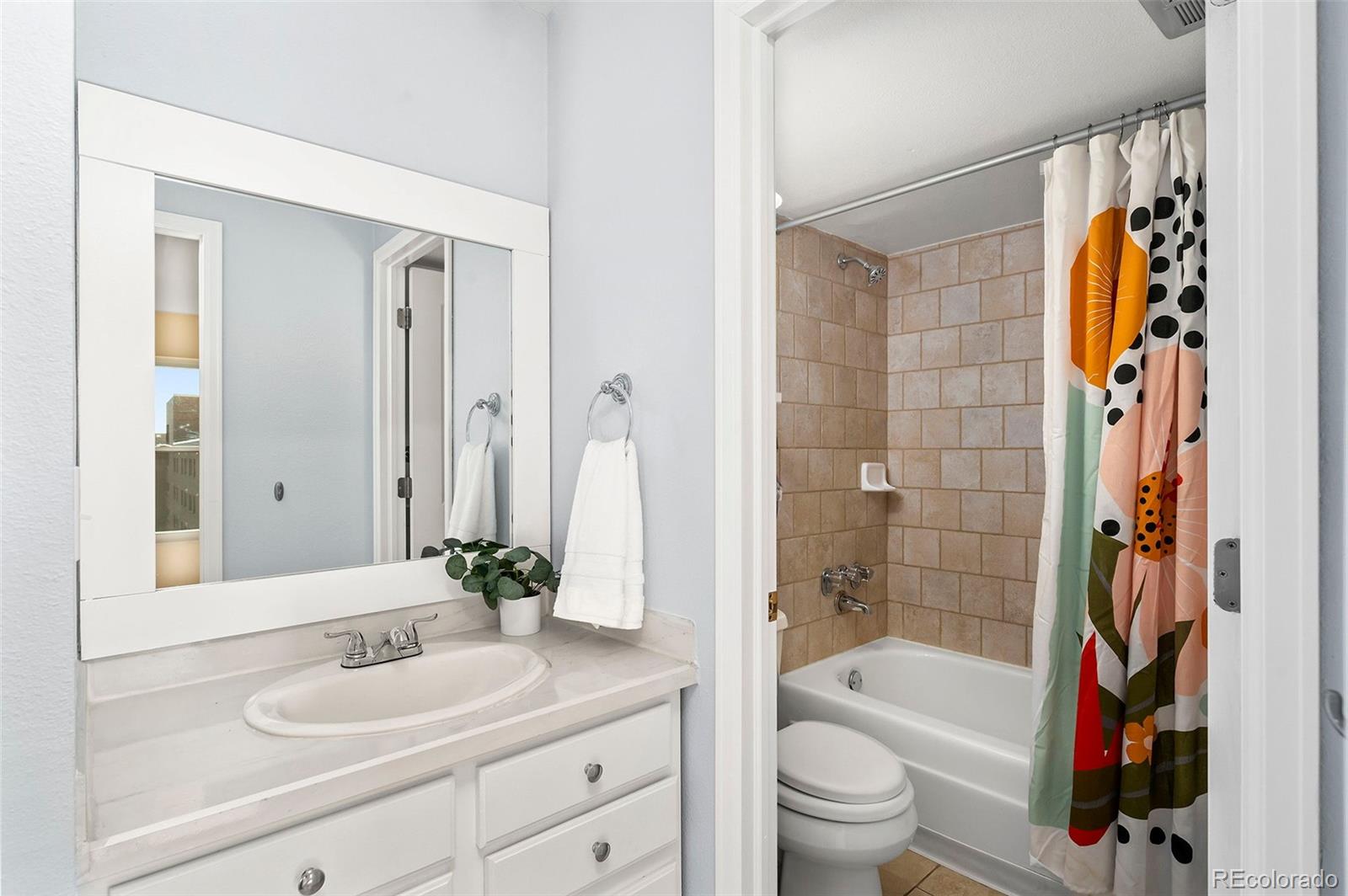 MLS Image #22 for 2  adams street,denver, Colorado