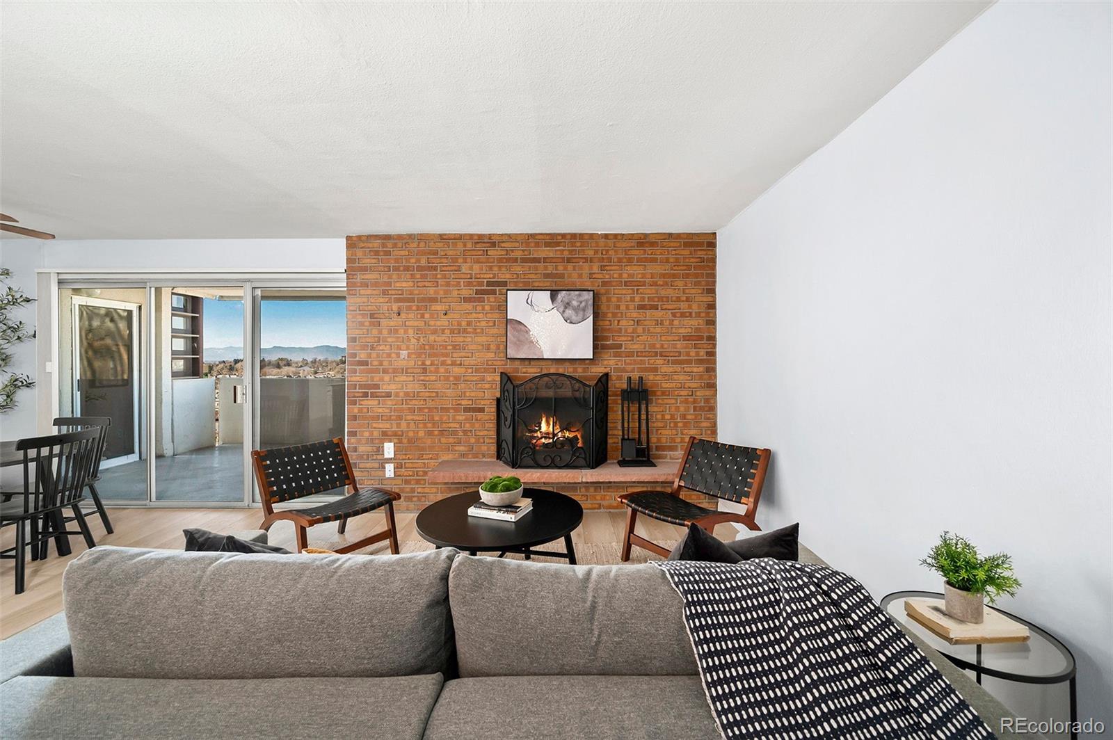 MLS Image #5 for 2  adams street,denver, Colorado