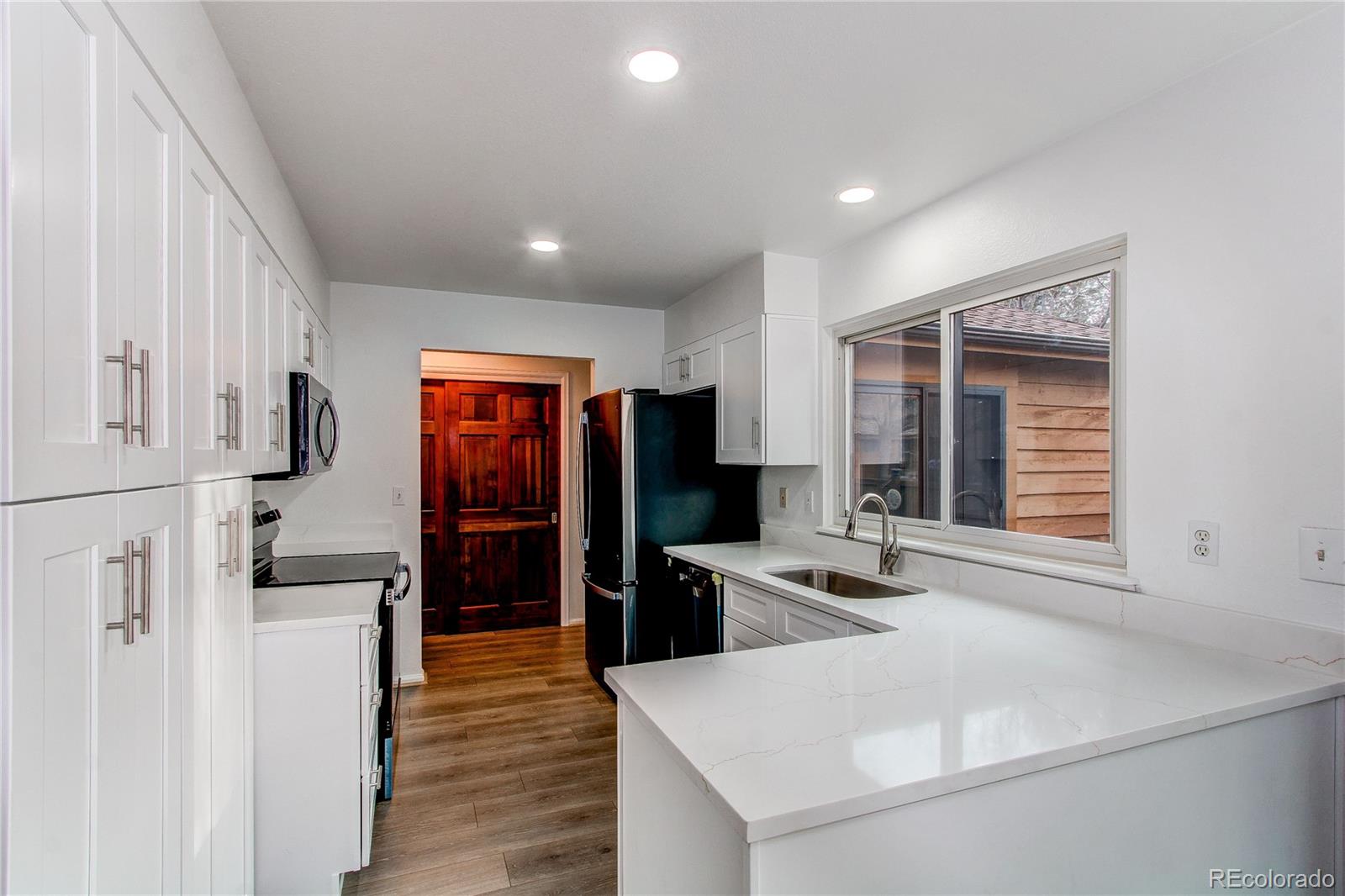 MLS Image #2 for 53 s eagle circle,aurora, Colorado
