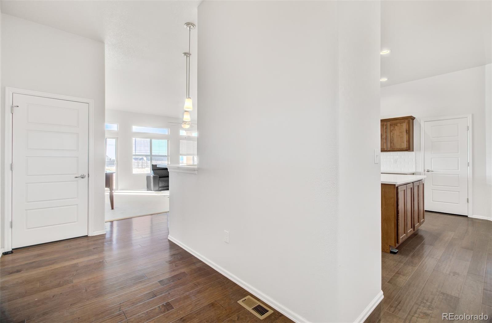 MLS Image #11 for 1152 e desert cove drive,pueblo, Colorado