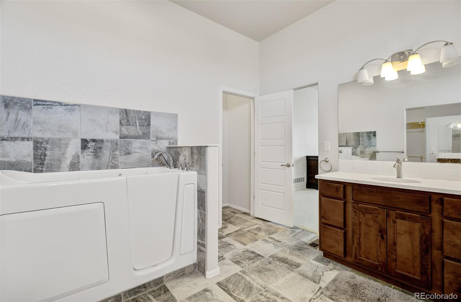 MLS Image #21 for 1152 e desert cove drive,pueblo, Colorado