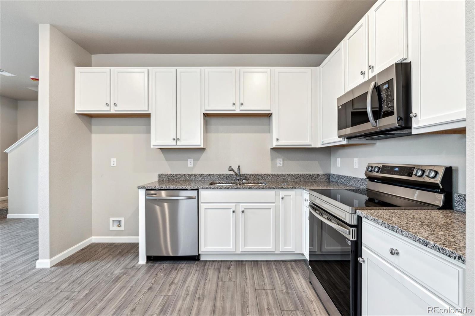 MLS Image #10 for 287  shoveler way,johnstown, Colorado