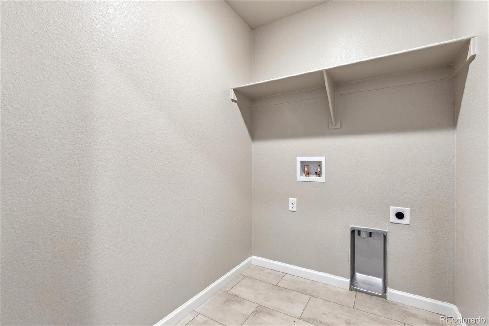 MLS Image #18 for 287  shoveler way,johnstown, Colorado