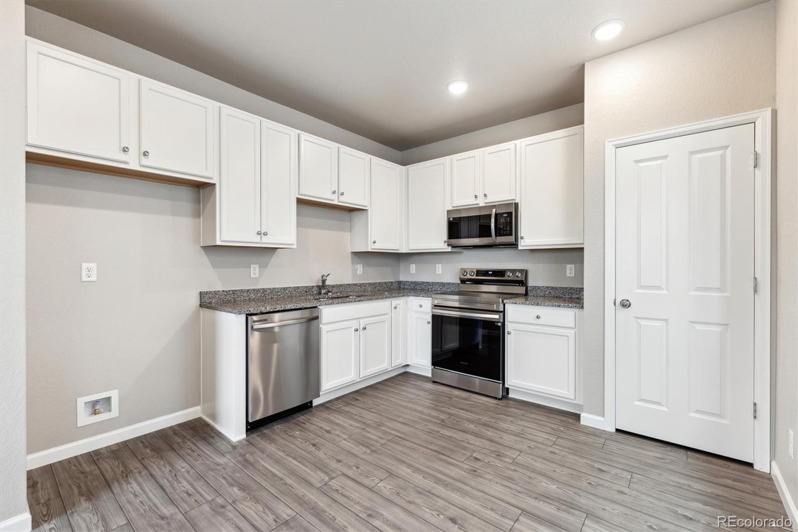 MLS Image #2 for 287  shoveler way,johnstown, Colorado
