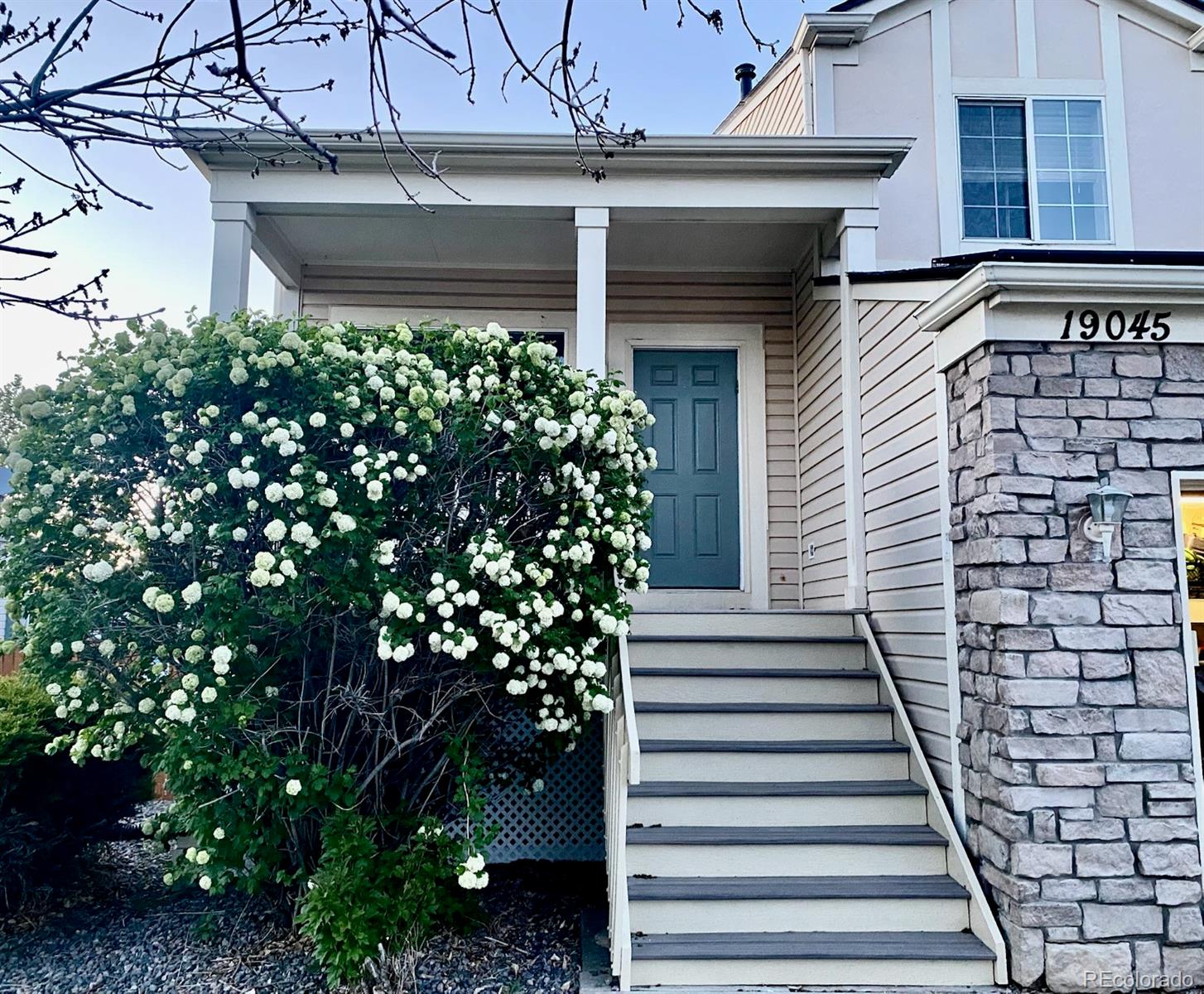 CMA Image for 19563 e ithaca place,Aurora, Colorado