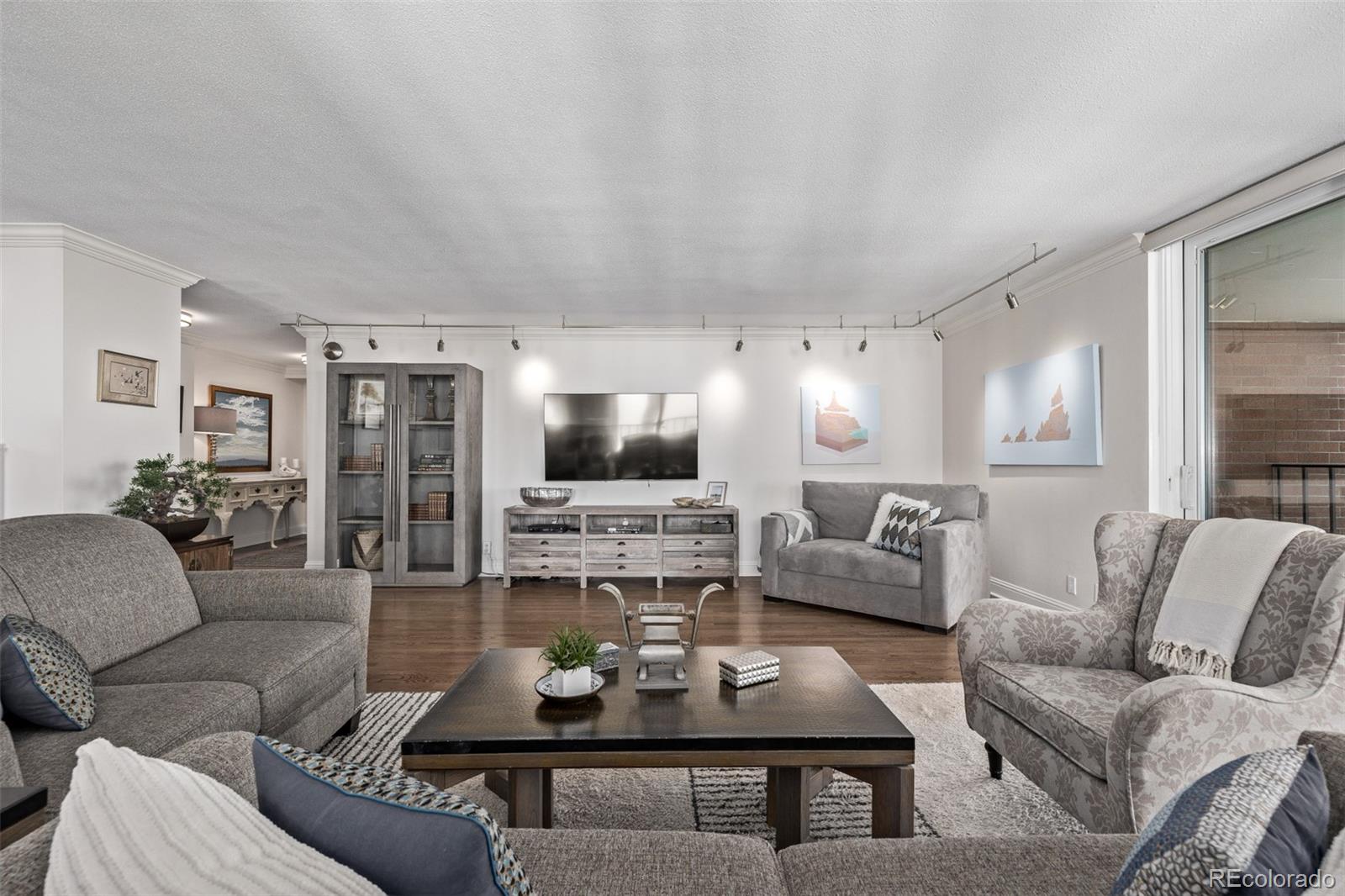 Report Image for 1551  Larimer Street,Denver, Colorado
