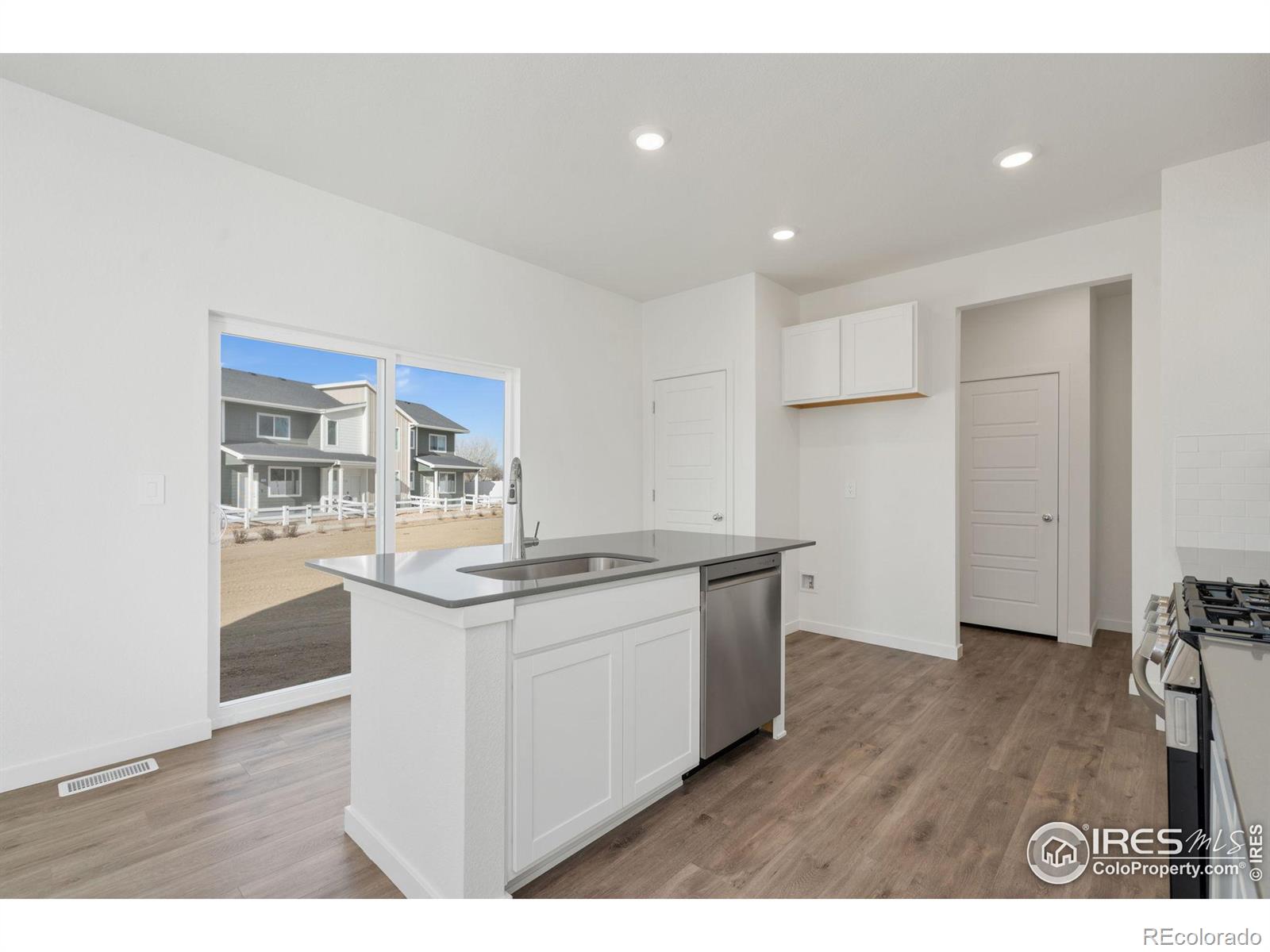 MLS Image #4 for 3705  moab court,evans, Colorado