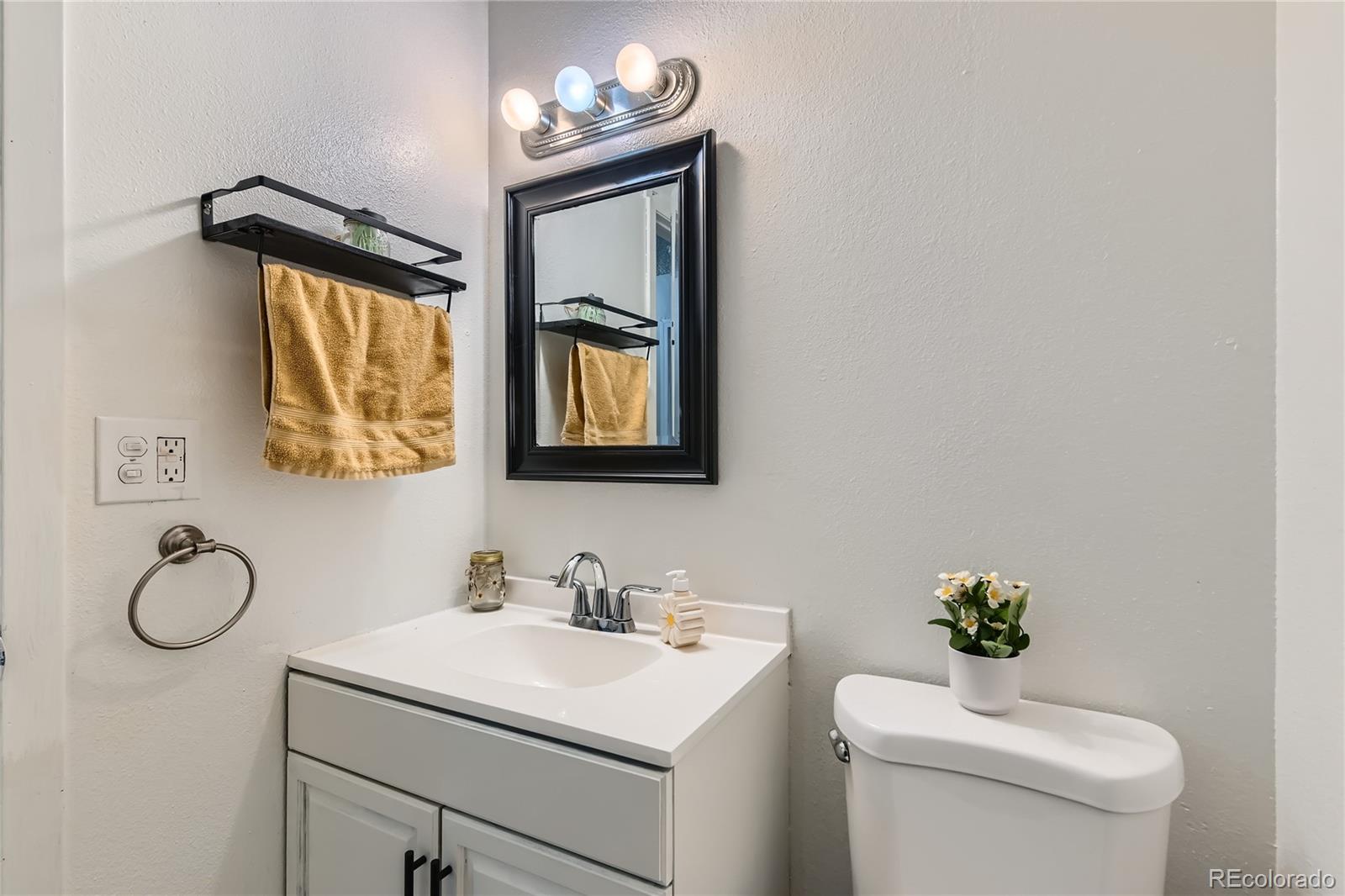 MLS Image #22 for 9943  croke drive ,denver, Colorado