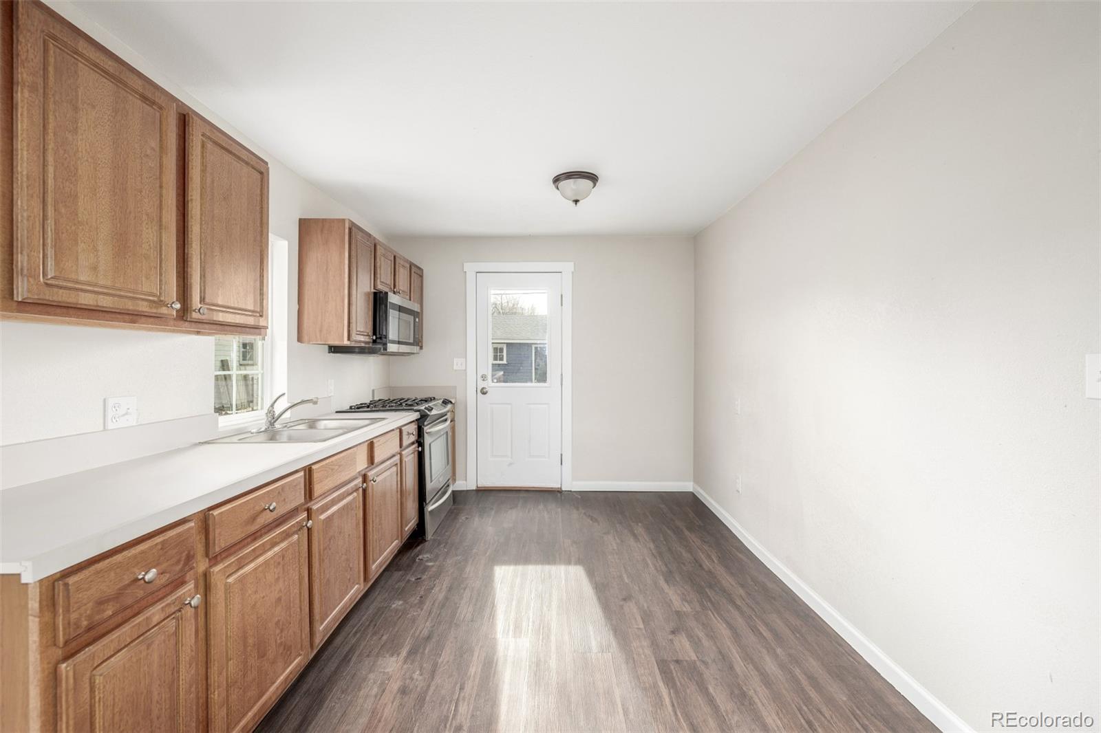MLS Image #15 for 910  40th street,evans, Colorado