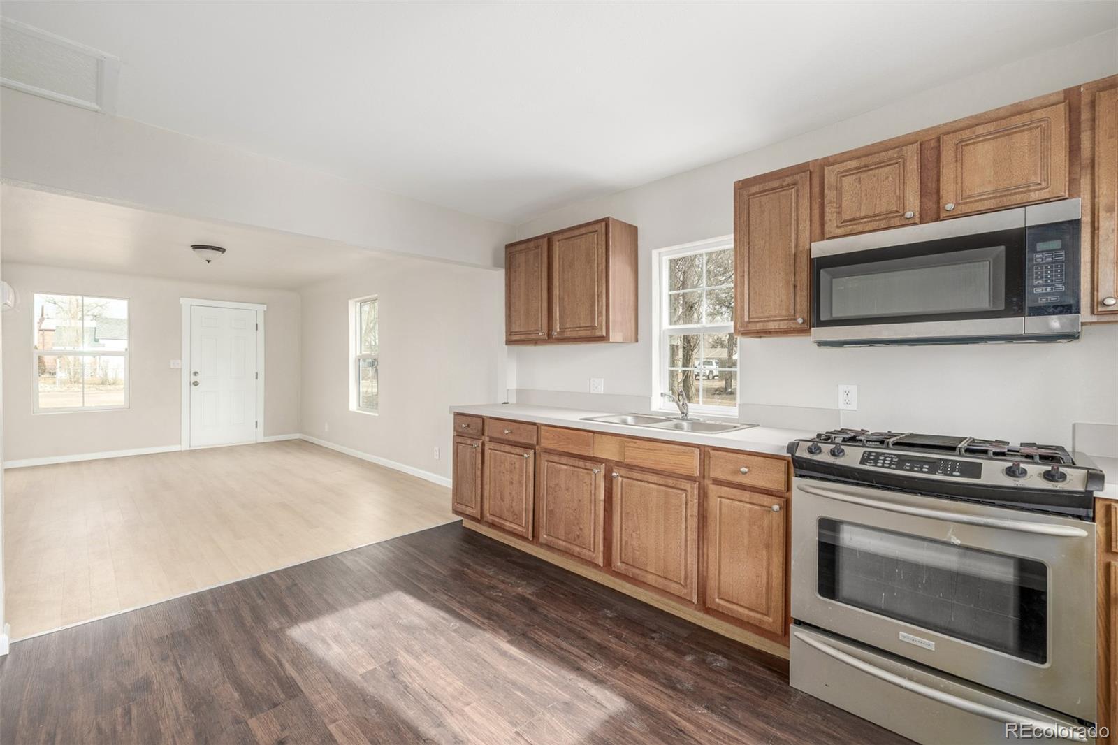 MLS Image #16 for 910  40th street,evans, Colorado