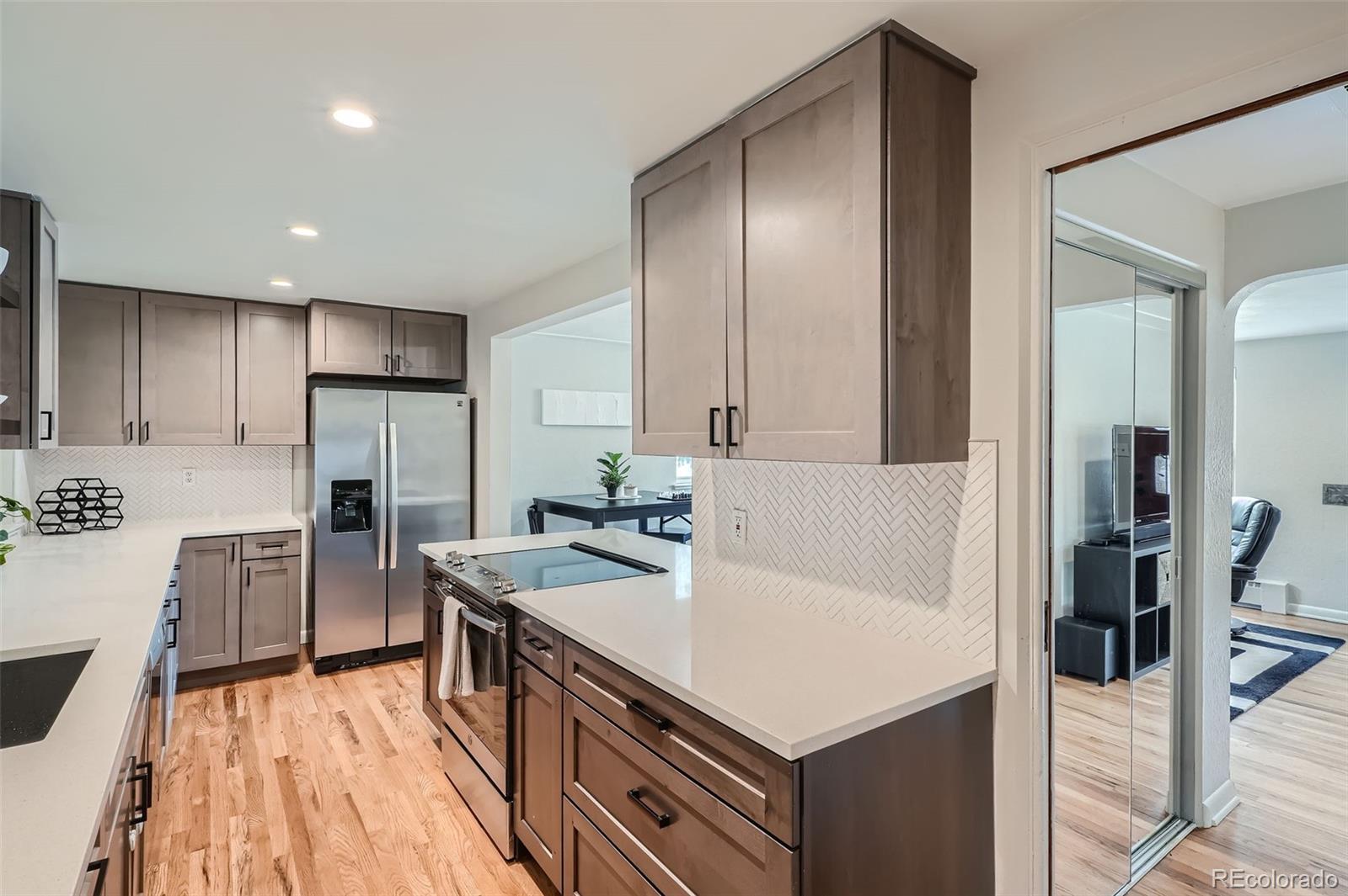 MLS Image #13 for 4995 e atlantic place,denver, Colorado