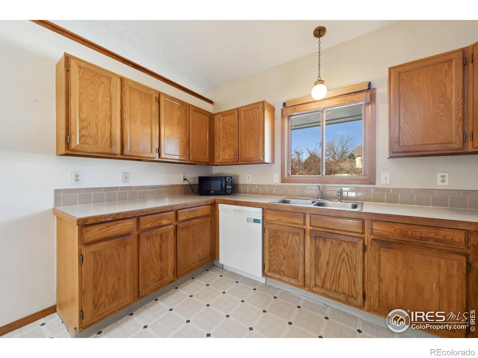 MLS Image #12 for 3324  dudley way,fort collins, Colorado