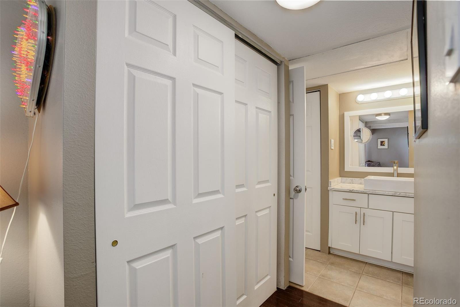 MLS Image #14 for 1433 n williams street,denver, Colorado
