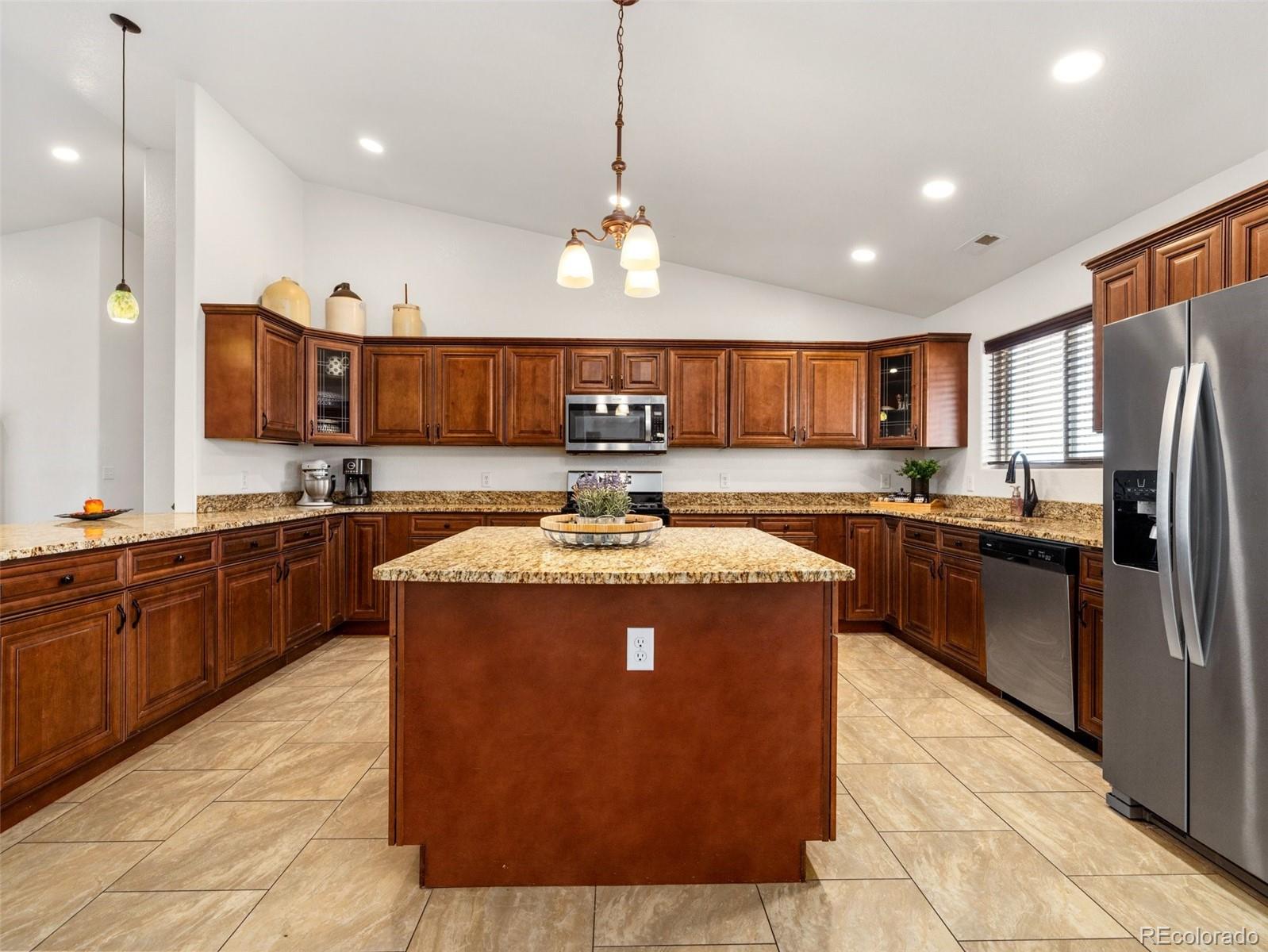 MLS Image #11 for 283 s montecito drive,pueblo, Colorado