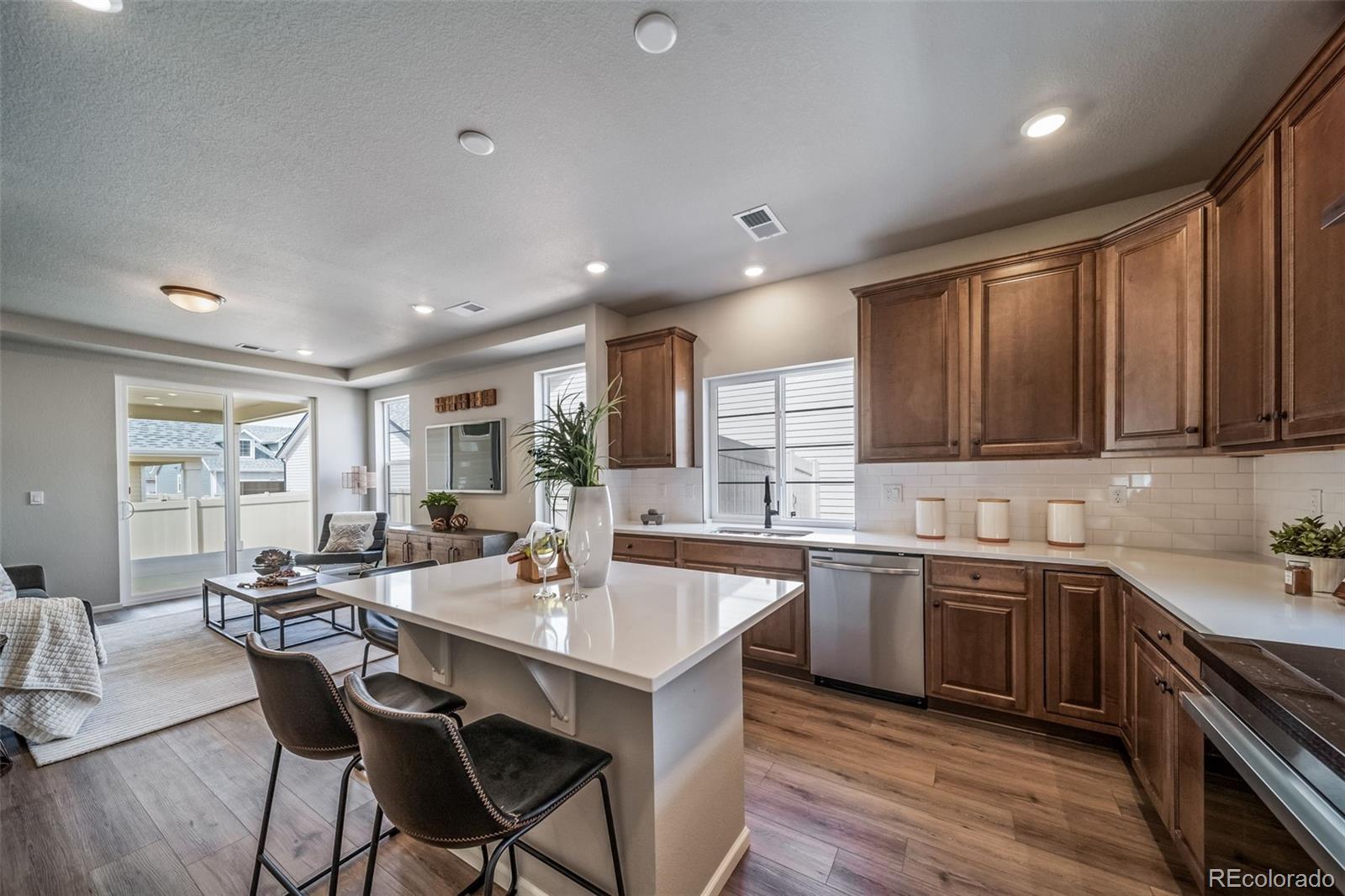 MLS Image #2 for 21927 e 51st drive,aurora, Colorado