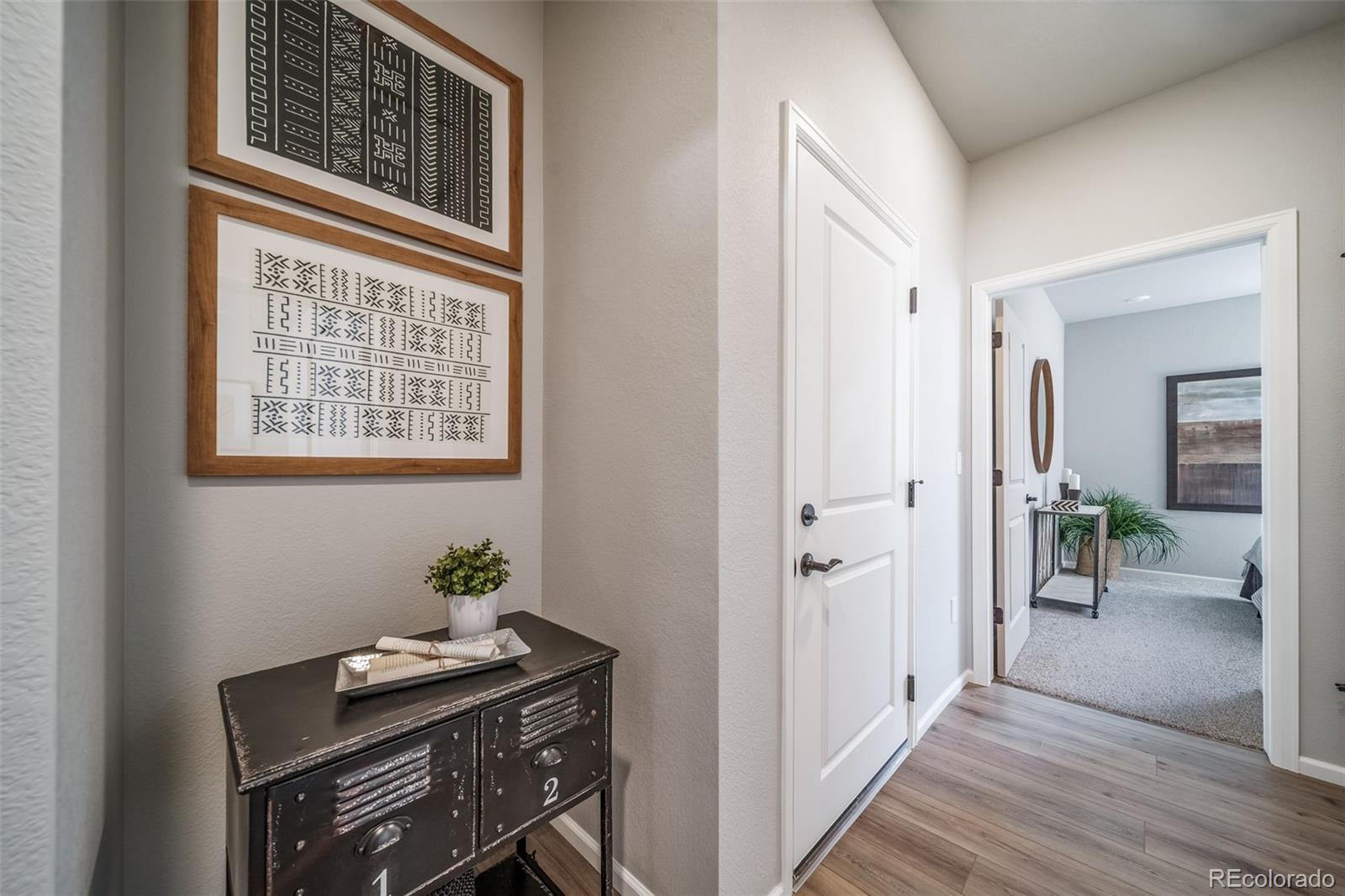 MLS Image #9 for 21927 e 51st drive,aurora, Colorado