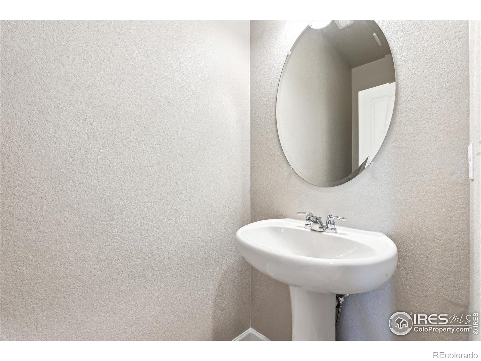 MLS Image #12 for 287  shoveler way,johnstown, Colorado