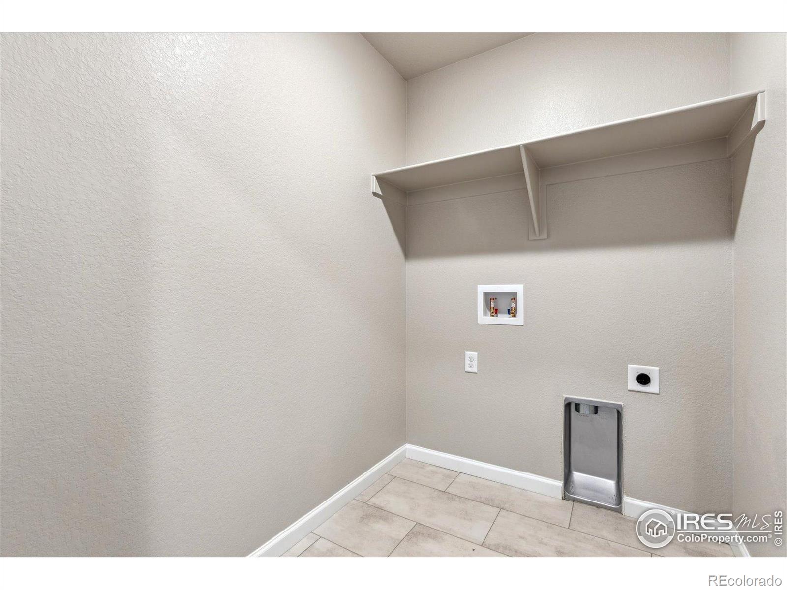 MLS Image #18 for 287  shoveler way,johnstown, Colorado
