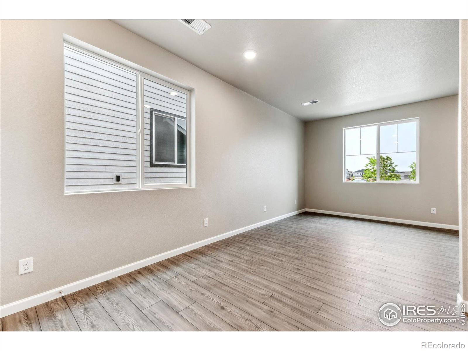 MLS Image #2 for 287  shoveler way,johnstown, Colorado