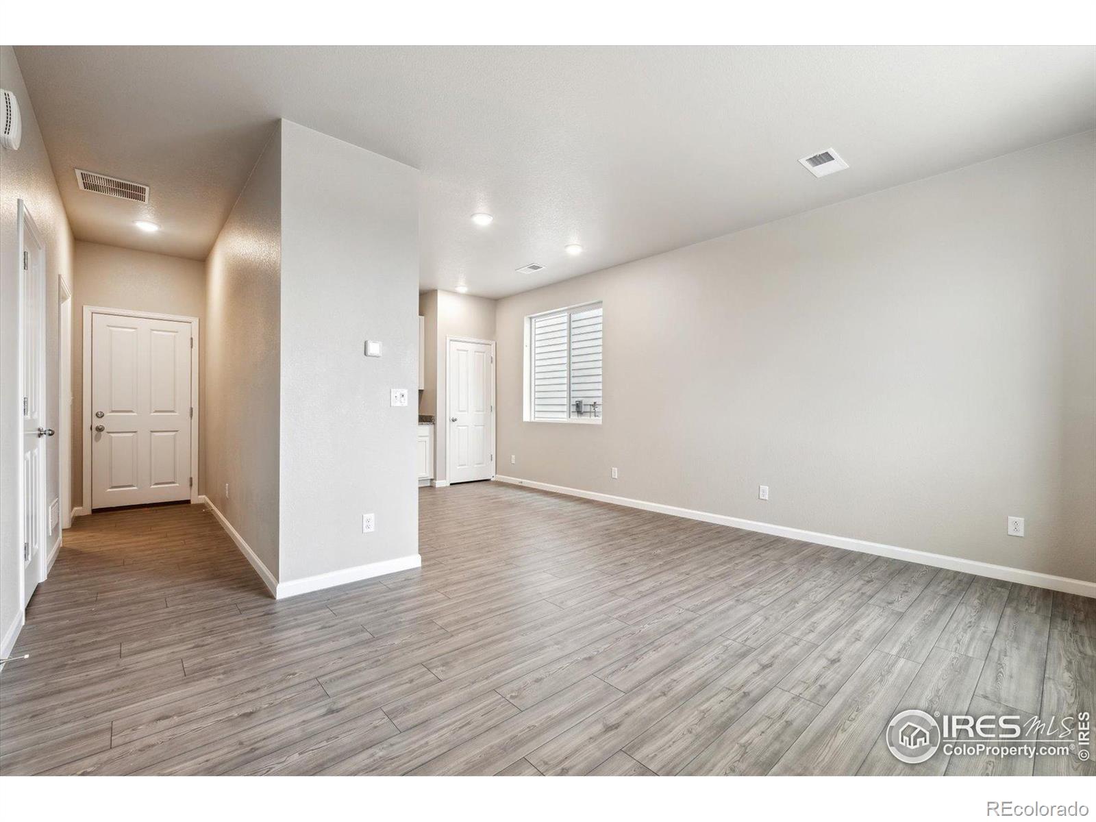 MLS Image #7 for 287  shoveler way,johnstown, Colorado
