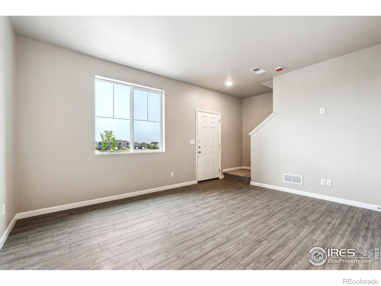 MLS Image #9 for 287  shoveler way,johnstown, Colorado