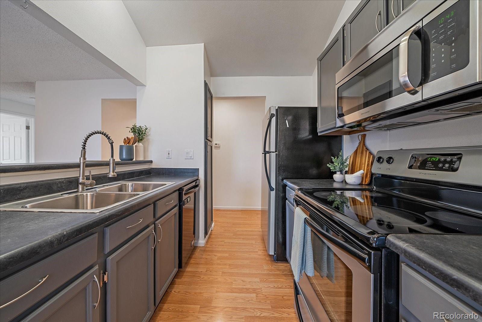 MLS Image #7 for 5565 w 76th avenue,arvada, Colorado