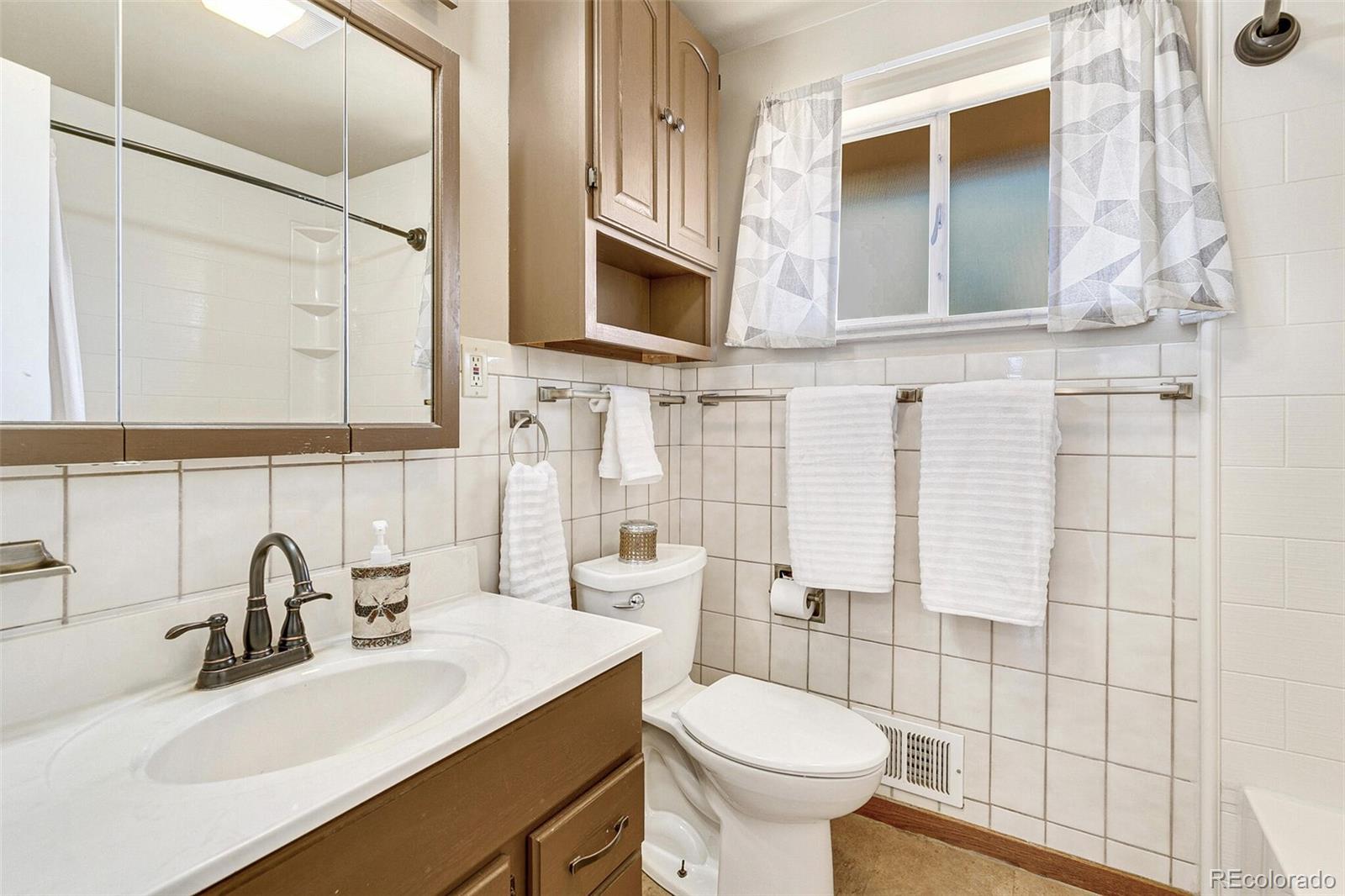 MLS Image #16 for 6581 s logan street,centennial, Colorado