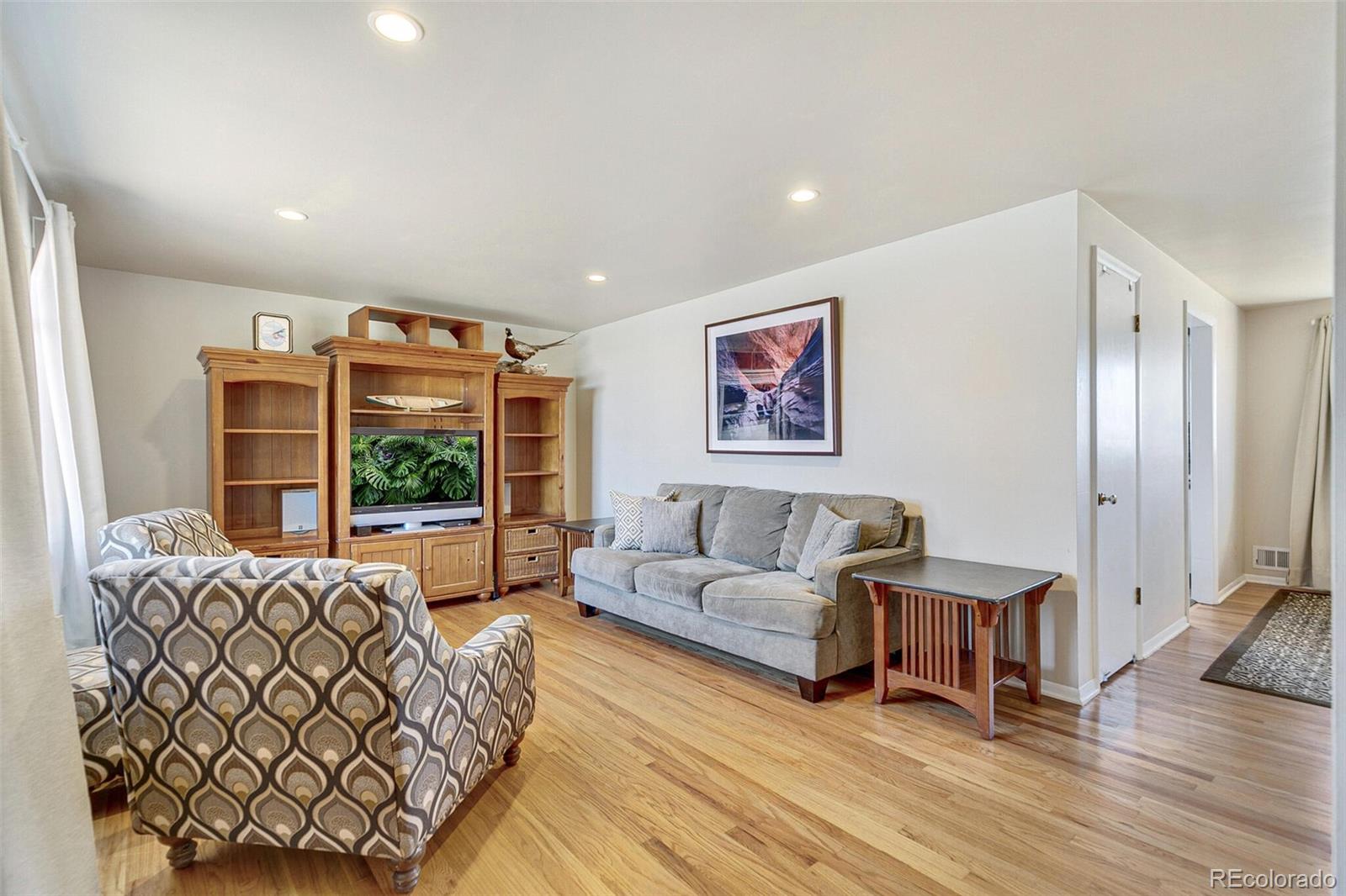 MLS Image #3 for 6581 s logan street,centennial, Colorado