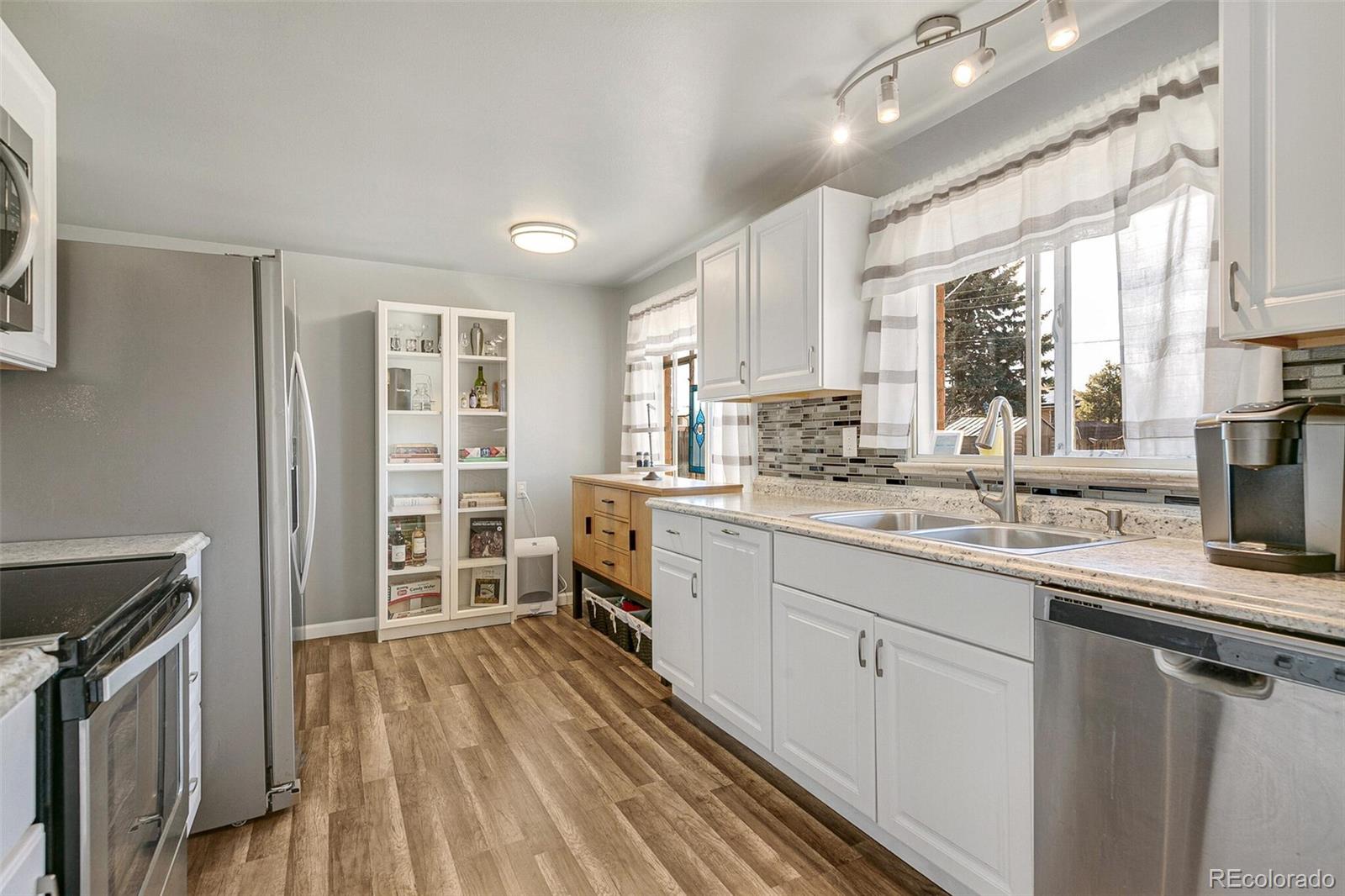 MLS Image #9 for 6581 s logan street,centennial, Colorado