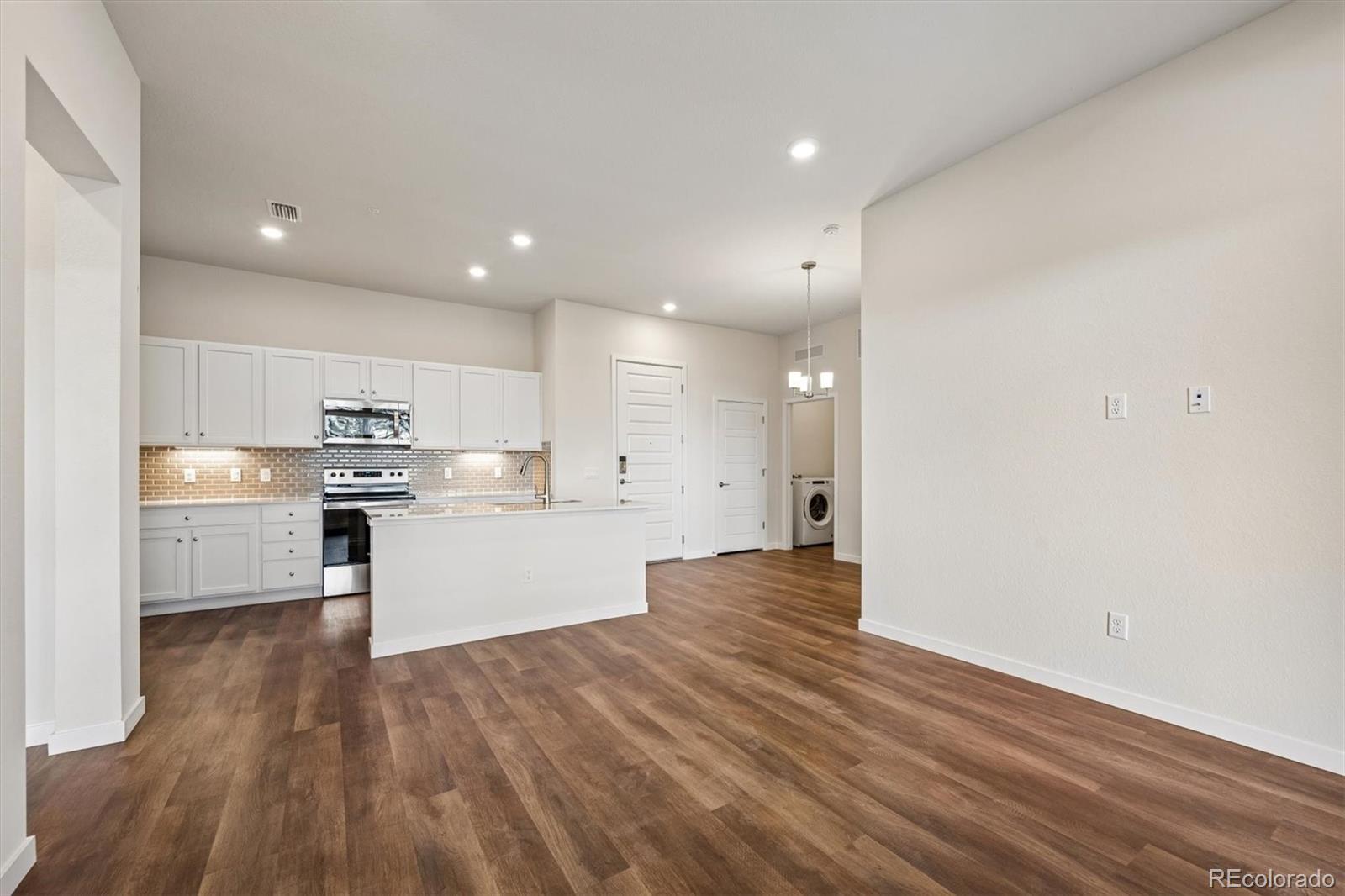 MLS Image #6 for 485  interlocken boulevard 103,broomfield, Colorado