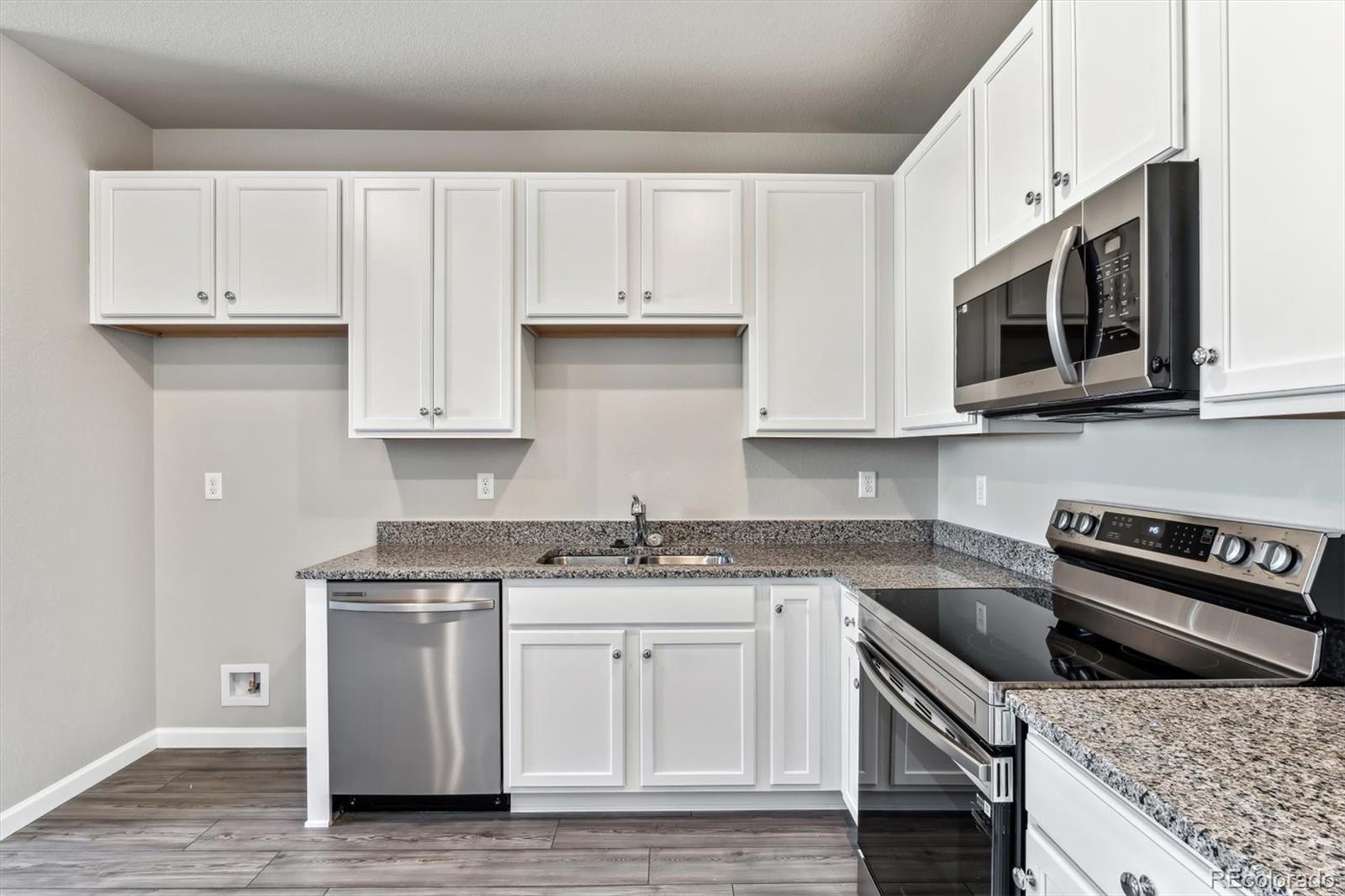 MLS Image #2 for 285  scaup lane,johnstown, Colorado
