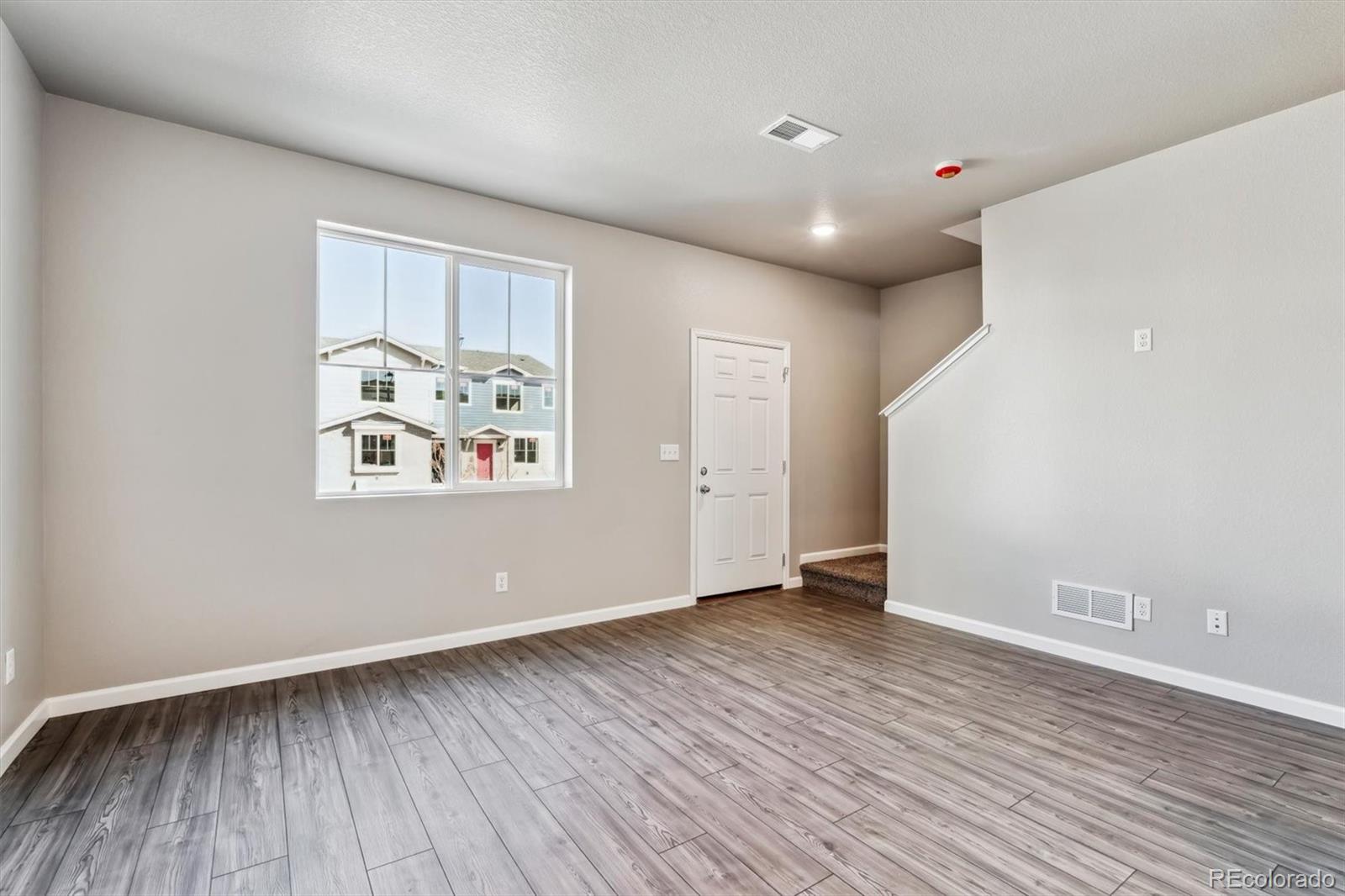 MLS Image #5 for 285  scaup lane,johnstown, Colorado