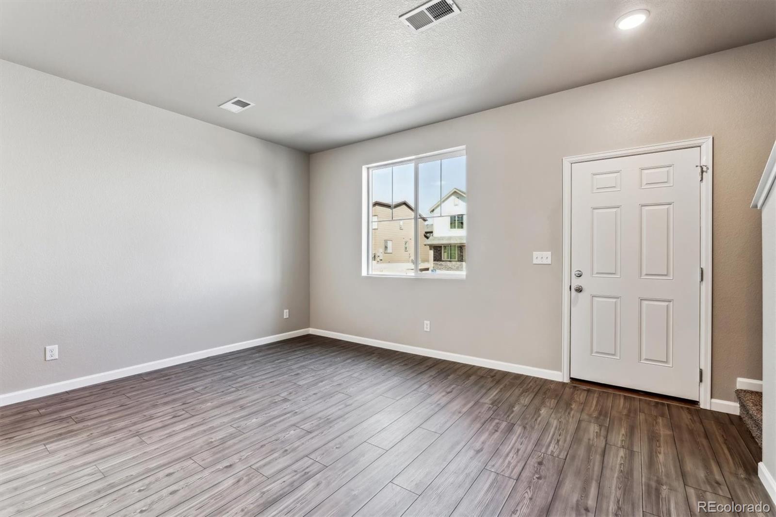 MLS Image #6 for 285  scaup lane,johnstown, Colorado
