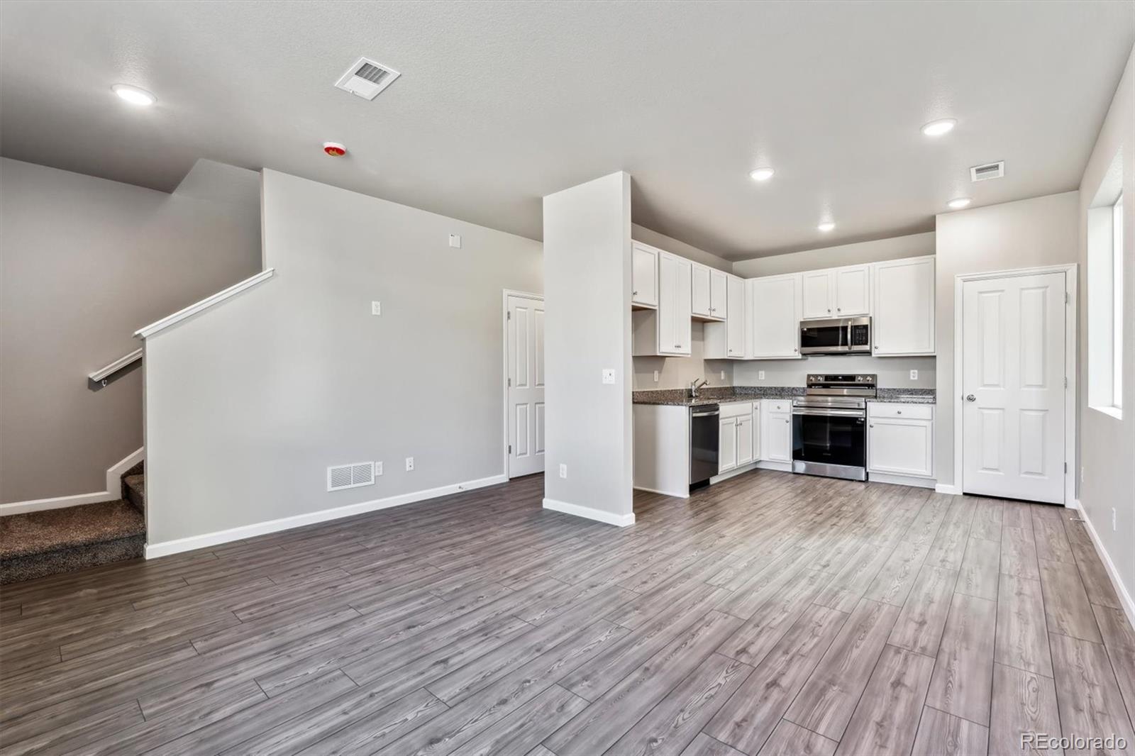 MLS Image #7 for 285  scaup lane,johnstown, Colorado