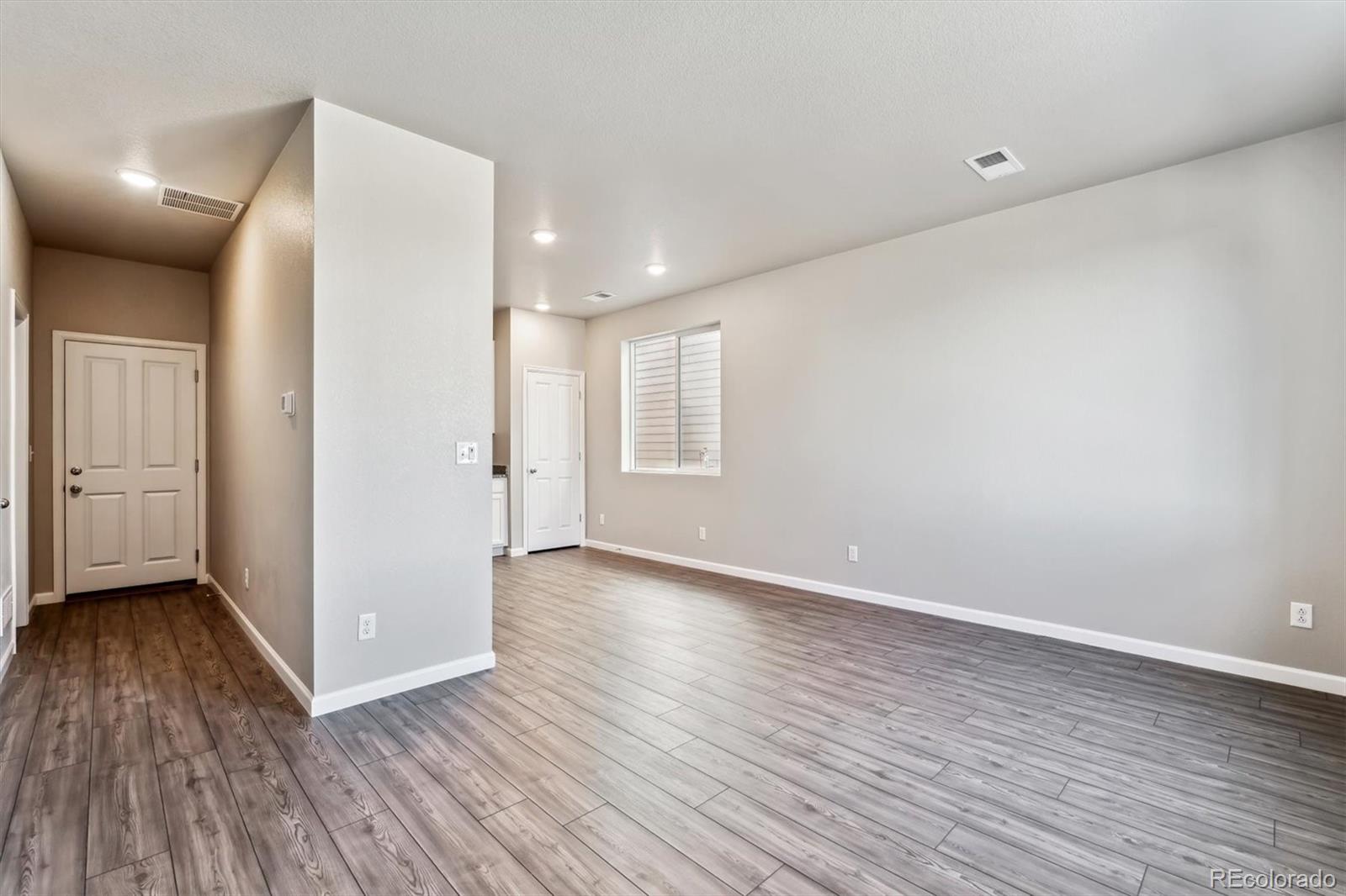 MLS Image #8 for 285  scaup lane,johnstown, Colorado