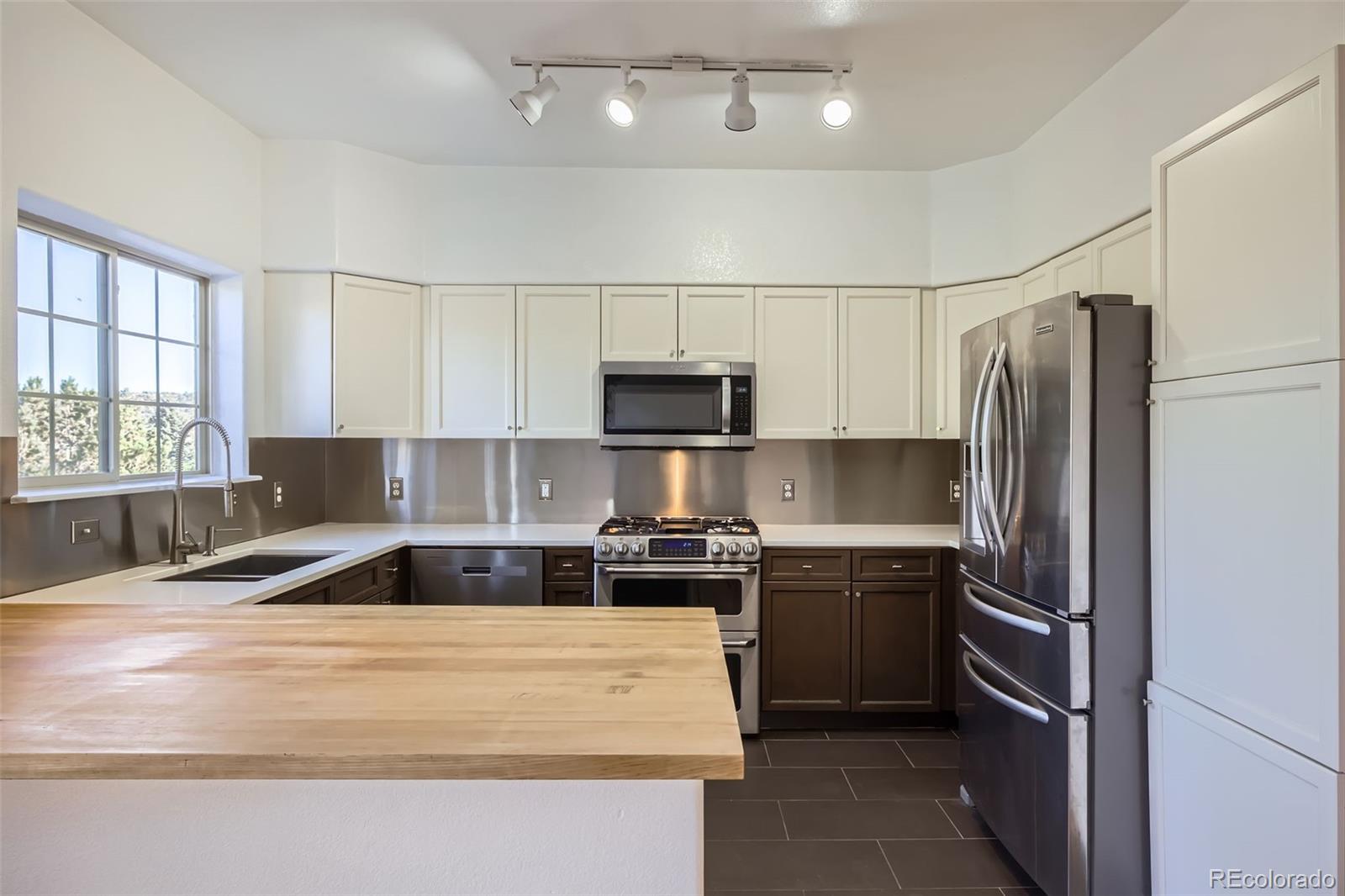MLS Image #9 for 5973  eagle hill heights,colorado springs, Colorado