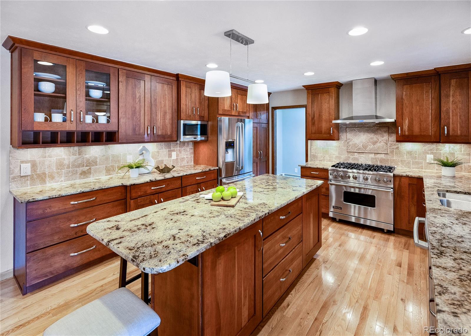 MLS Image #12 for 4180 s yukon way,lakewood, Colorado