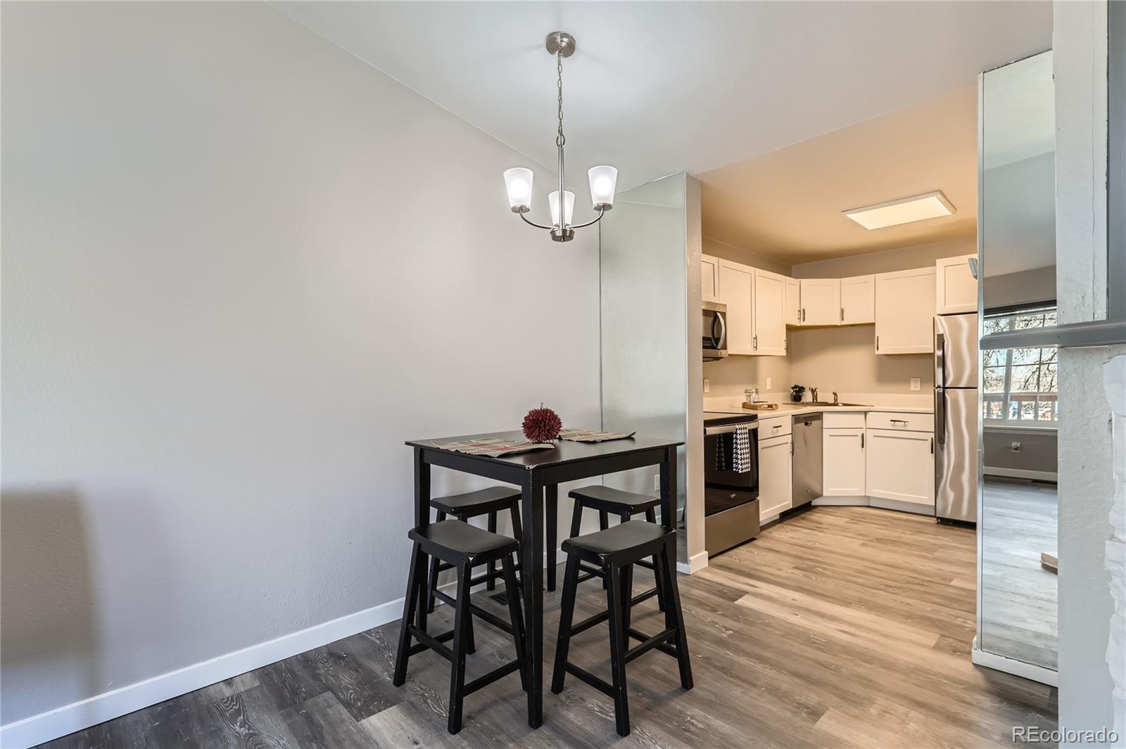 MLS Image #3 for 185 s sable boulevard,aurora, Colorado