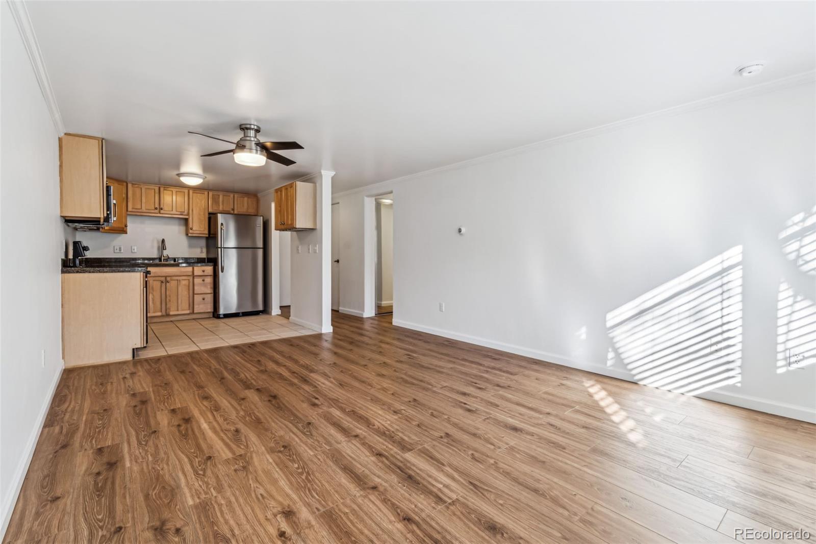 MLS Image #14 for 969 s pearl street,denver, Colorado