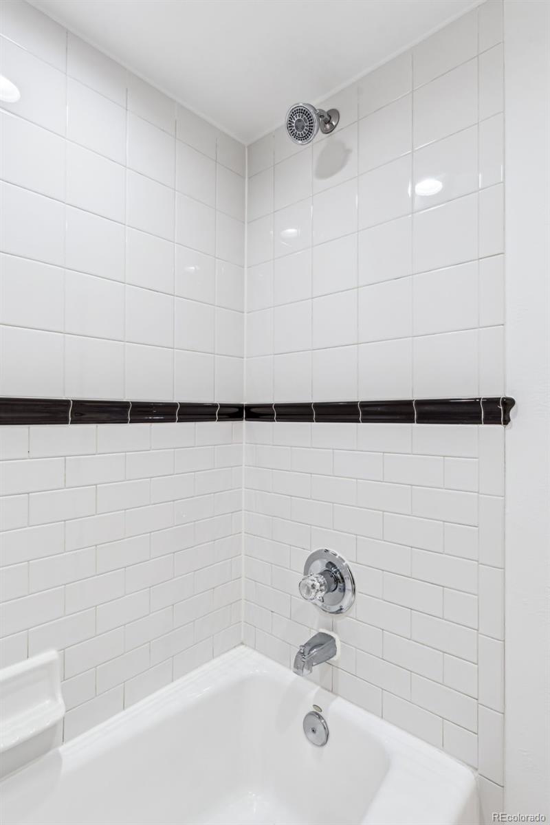 MLS Image #24 for 969 s pearl street,denver, Colorado