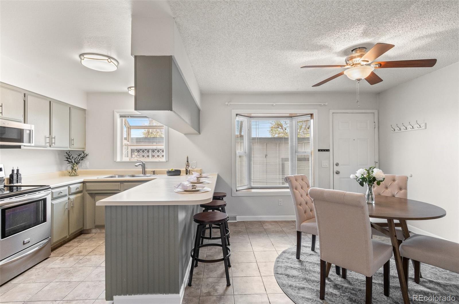 MLS Image #8 for 544  vance street,lakewood, Colorado