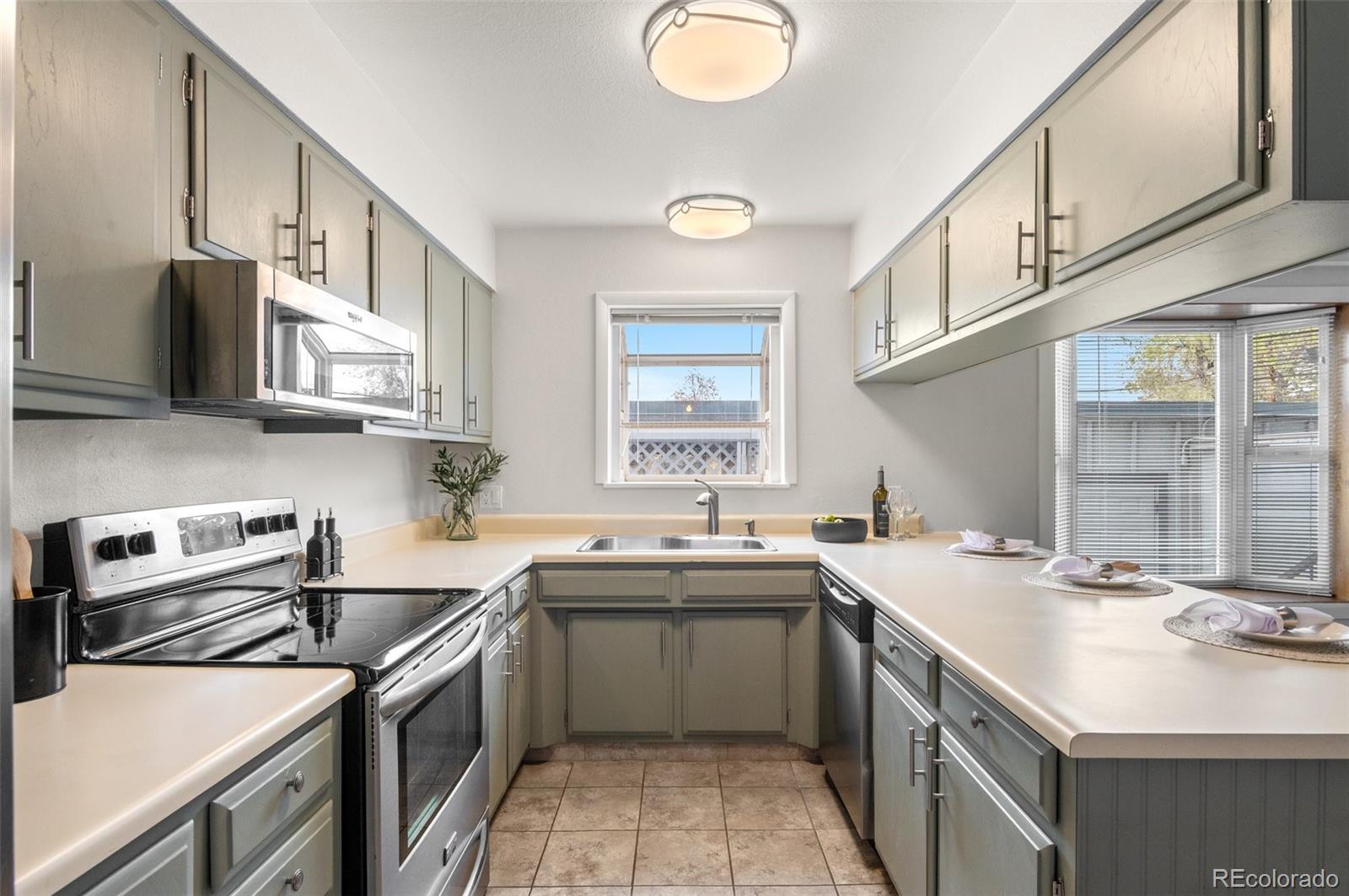 MLS Image #9 for 544  vance street,lakewood, Colorado