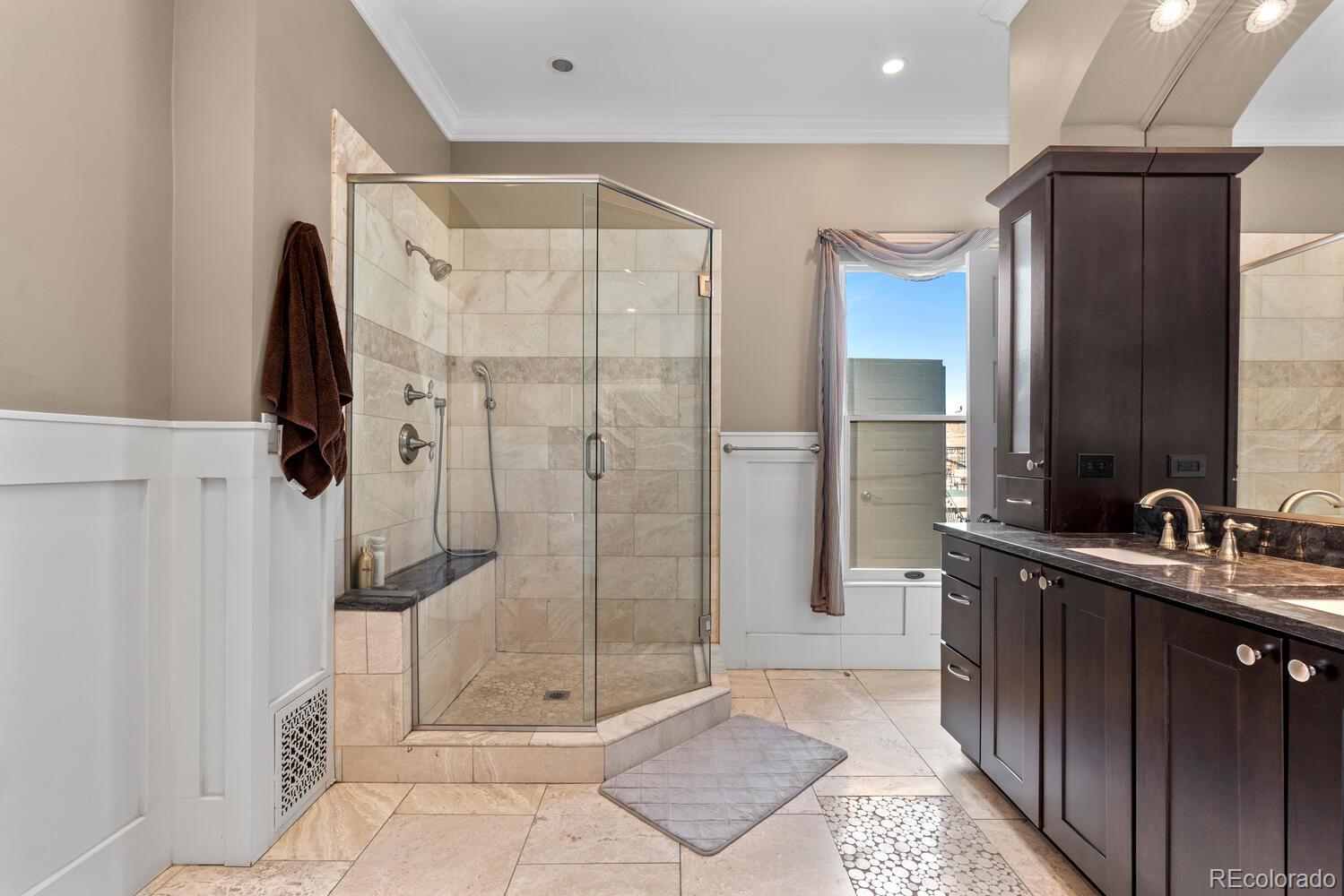 MLS Image #18 for 728 n ogden street,denver, Colorado