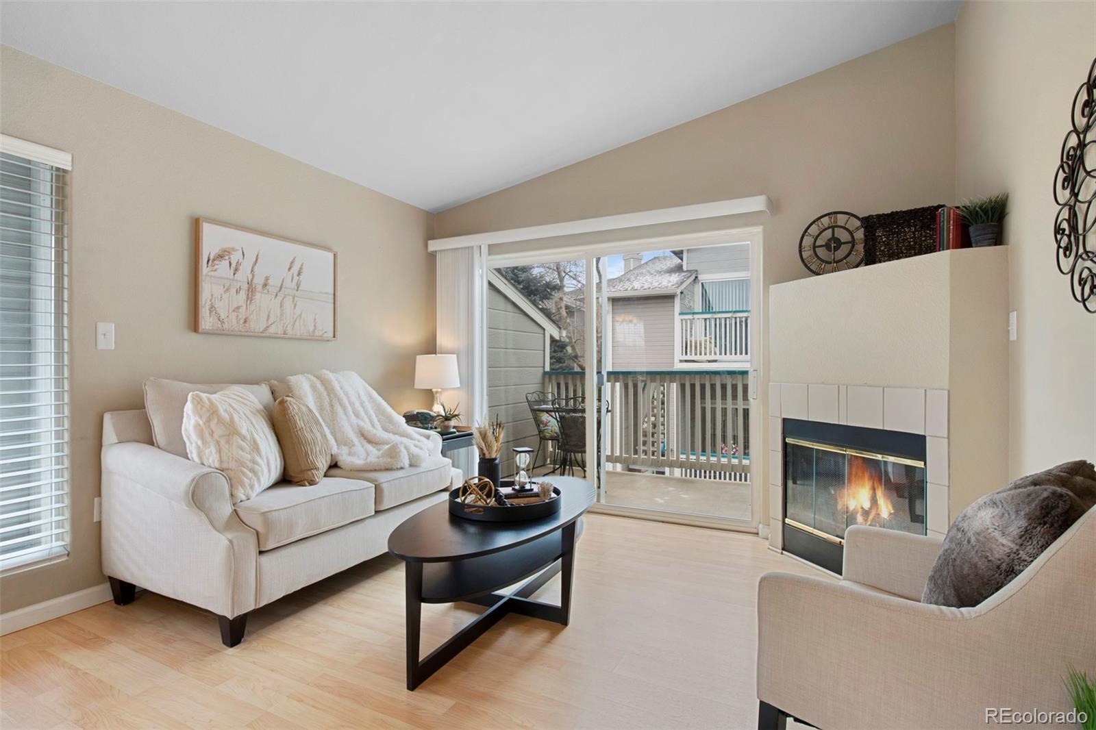 MLS Image #3 for 8406  pebble creek way,highlands ranch, Colorado