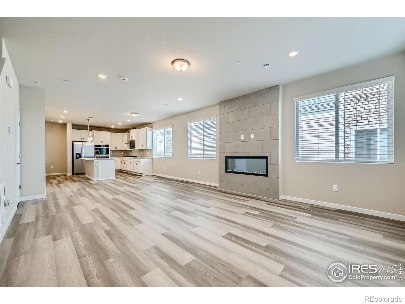MLS Image #5 for 2734  bear springs circle,longmont, Colorado