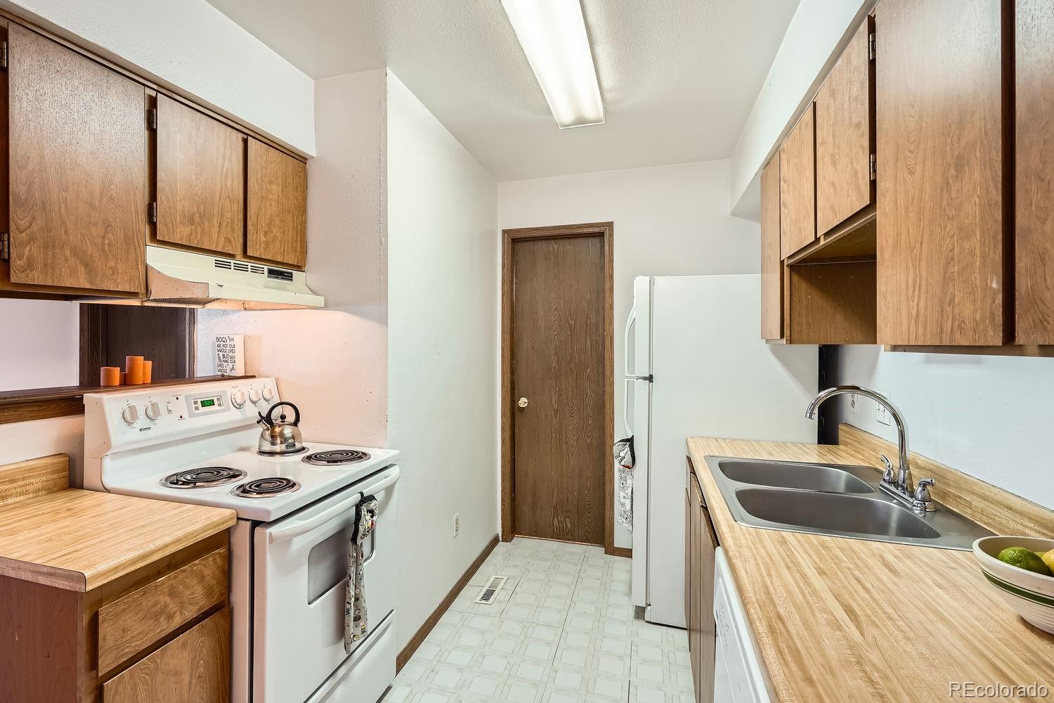 MLS Image #14 for 1830  newland court 109,lakewood, Colorado
