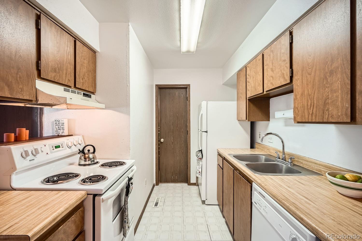 MLS Image #16 for 1830  newland court 109,lakewood, Colorado